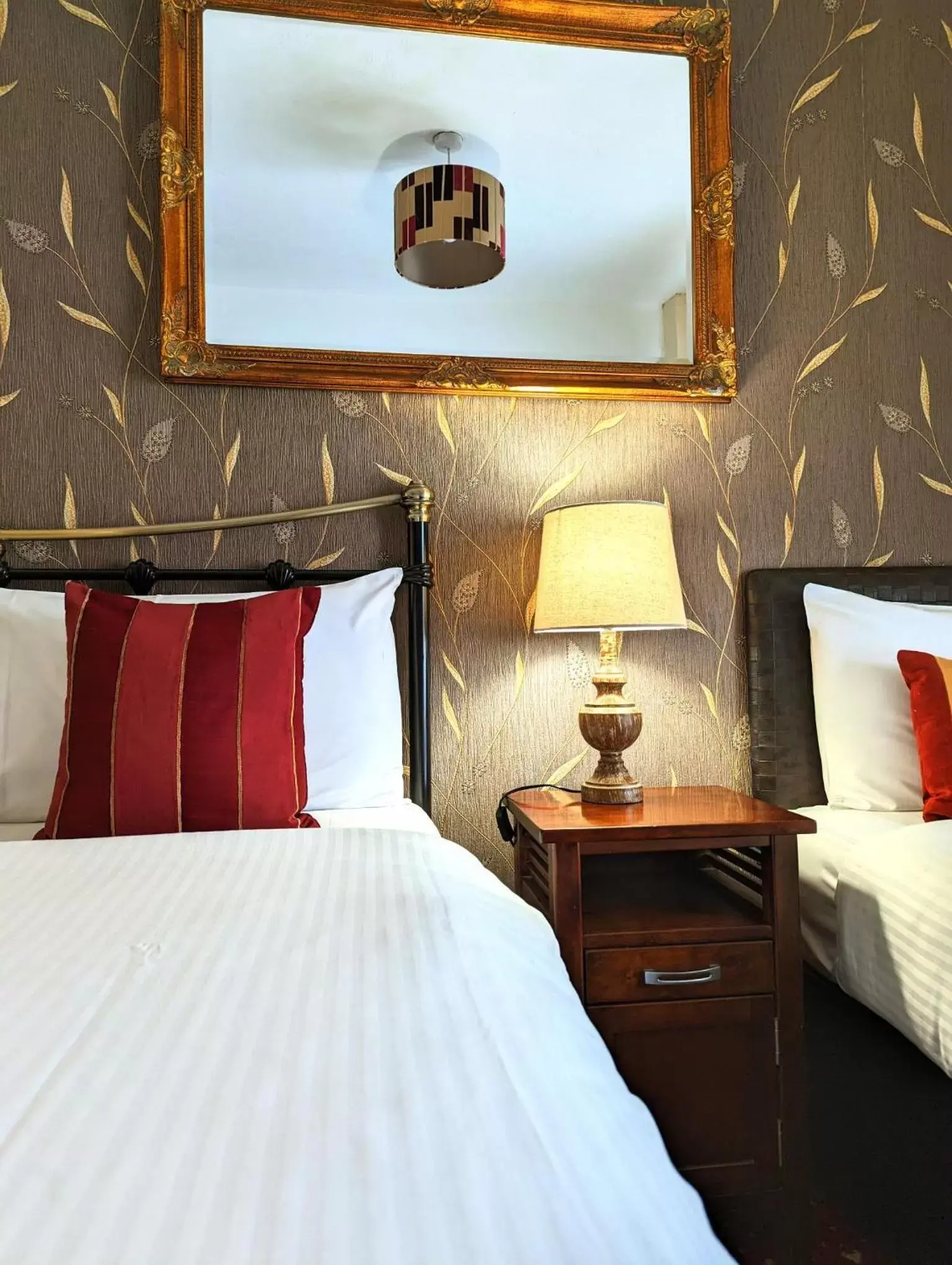 Bed in Brookside Hotel & Restaurant