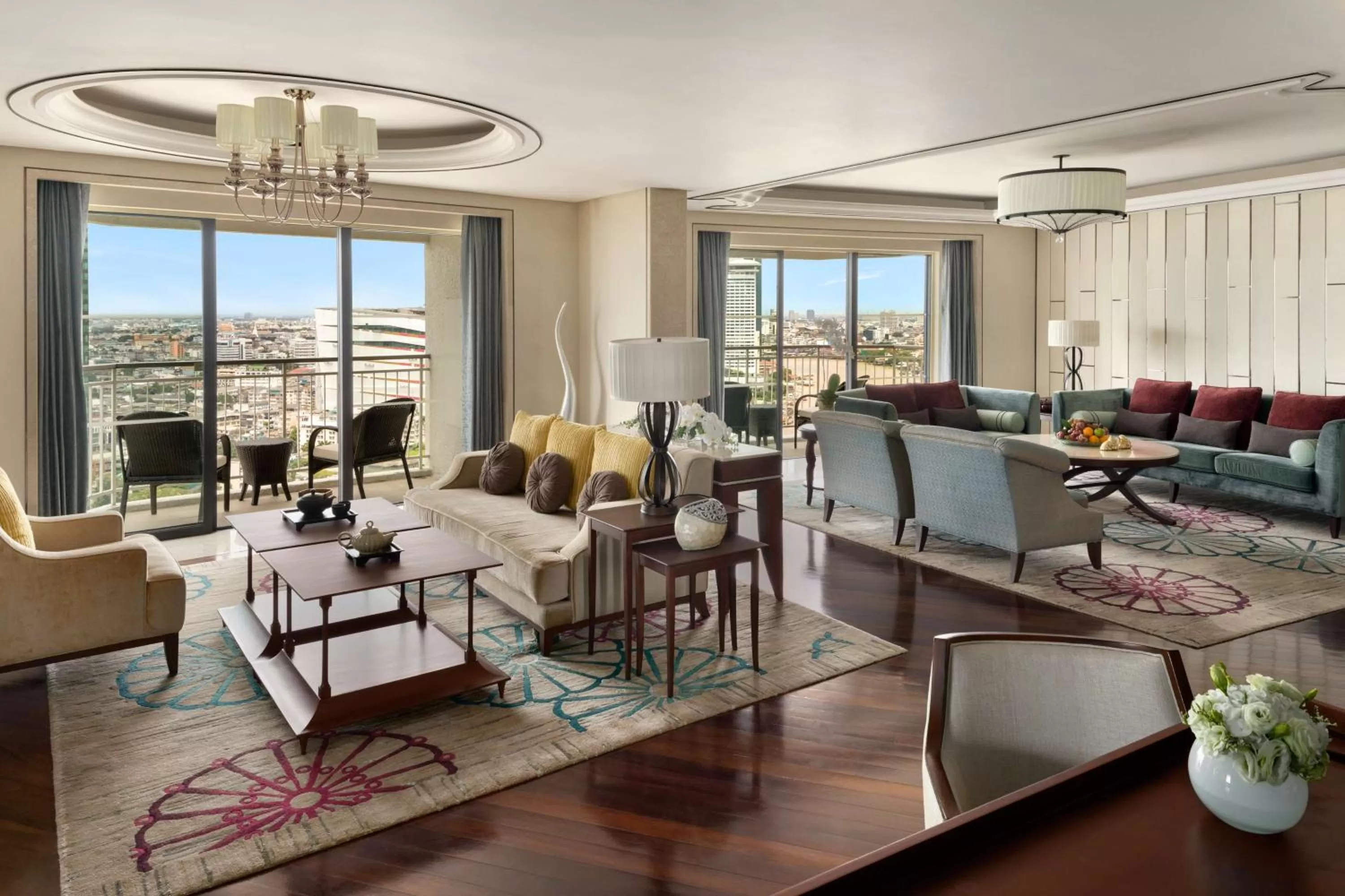 Living room in Shangri-La Bangkok