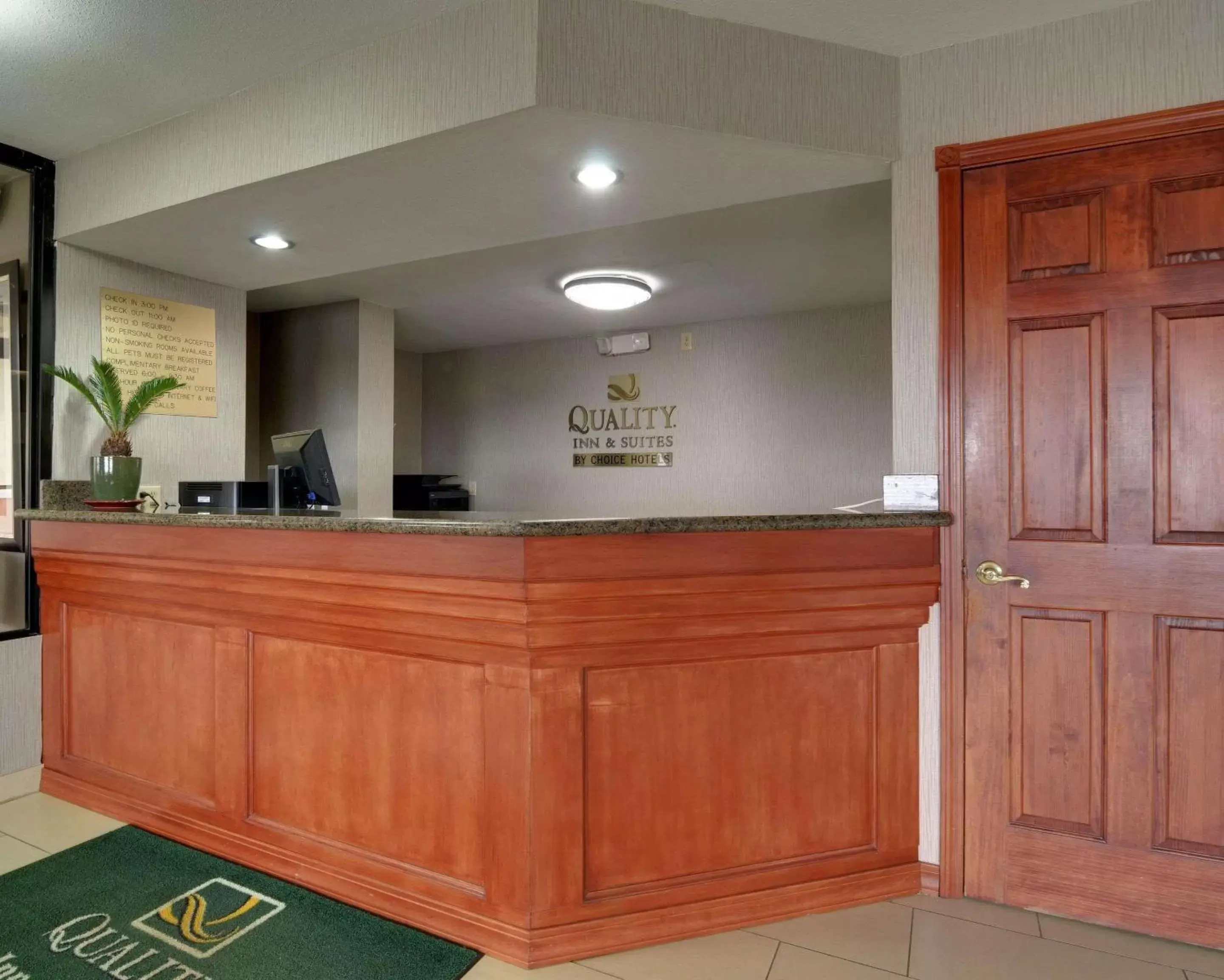 Lobby or reception in Quality Inn & Suites Clarksville Lobby or reception in Quality Inn & Suites Clarksville