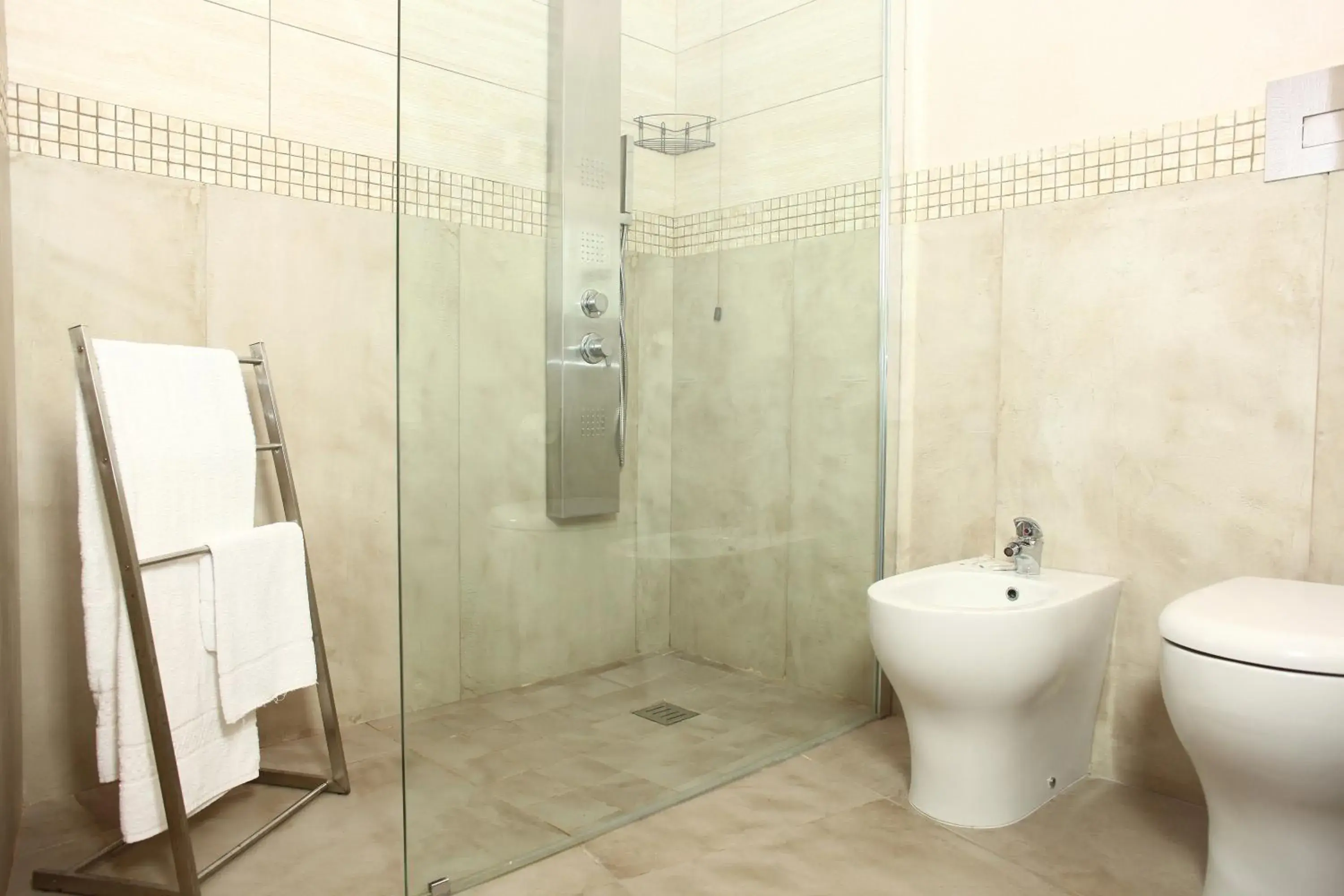 Bathroom in Albergo Maccotta