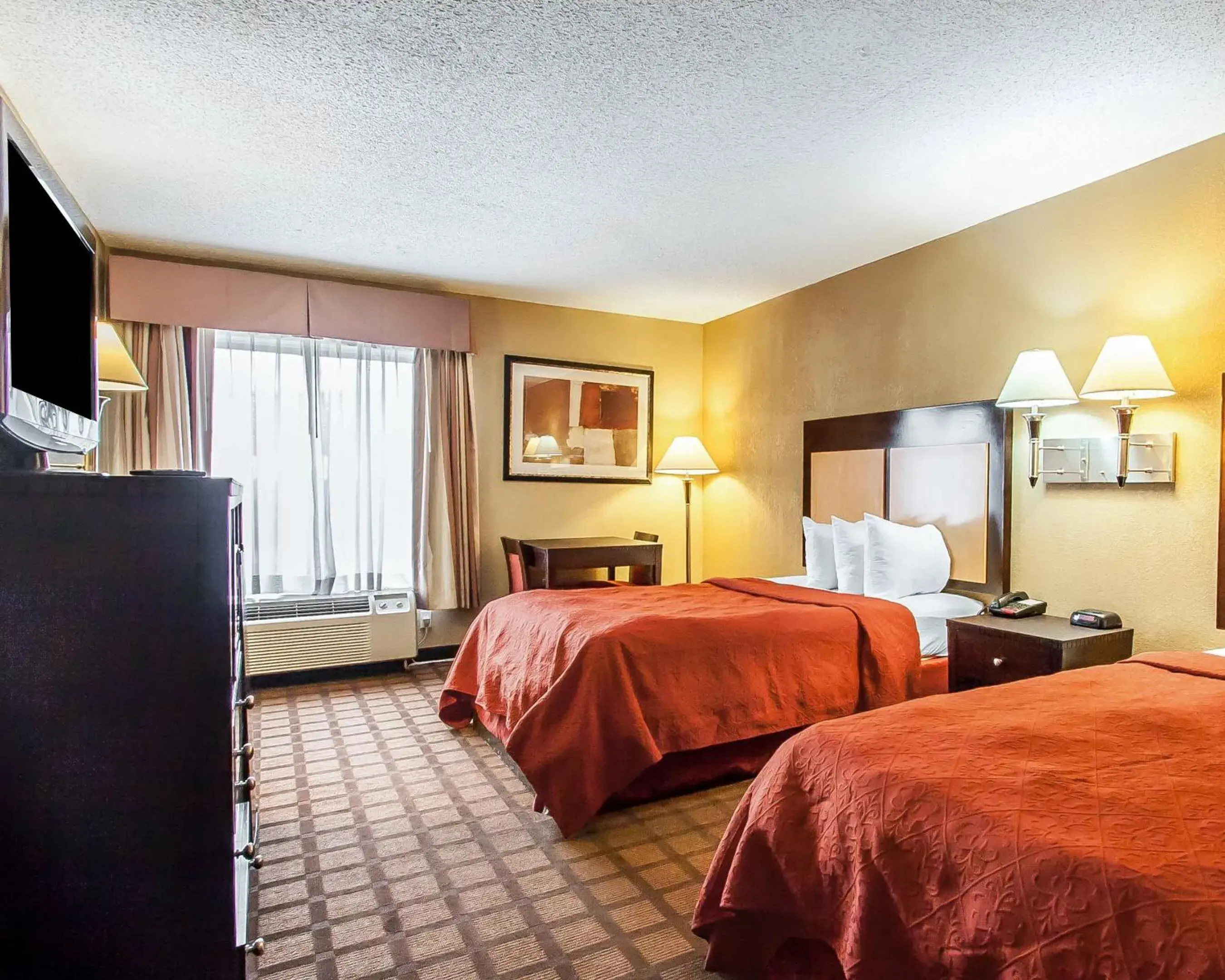 Queen Room with Two Queen Beds - Smoking in Quality Inn Queen Room with Two Queen Beds - Smoking in Quality Inn