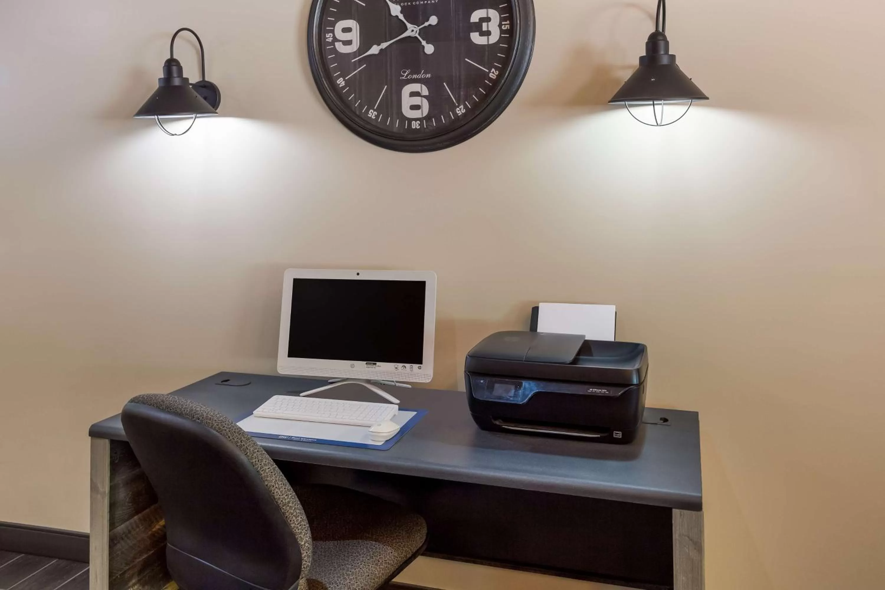 Business facilities in Best Western Logan Inn