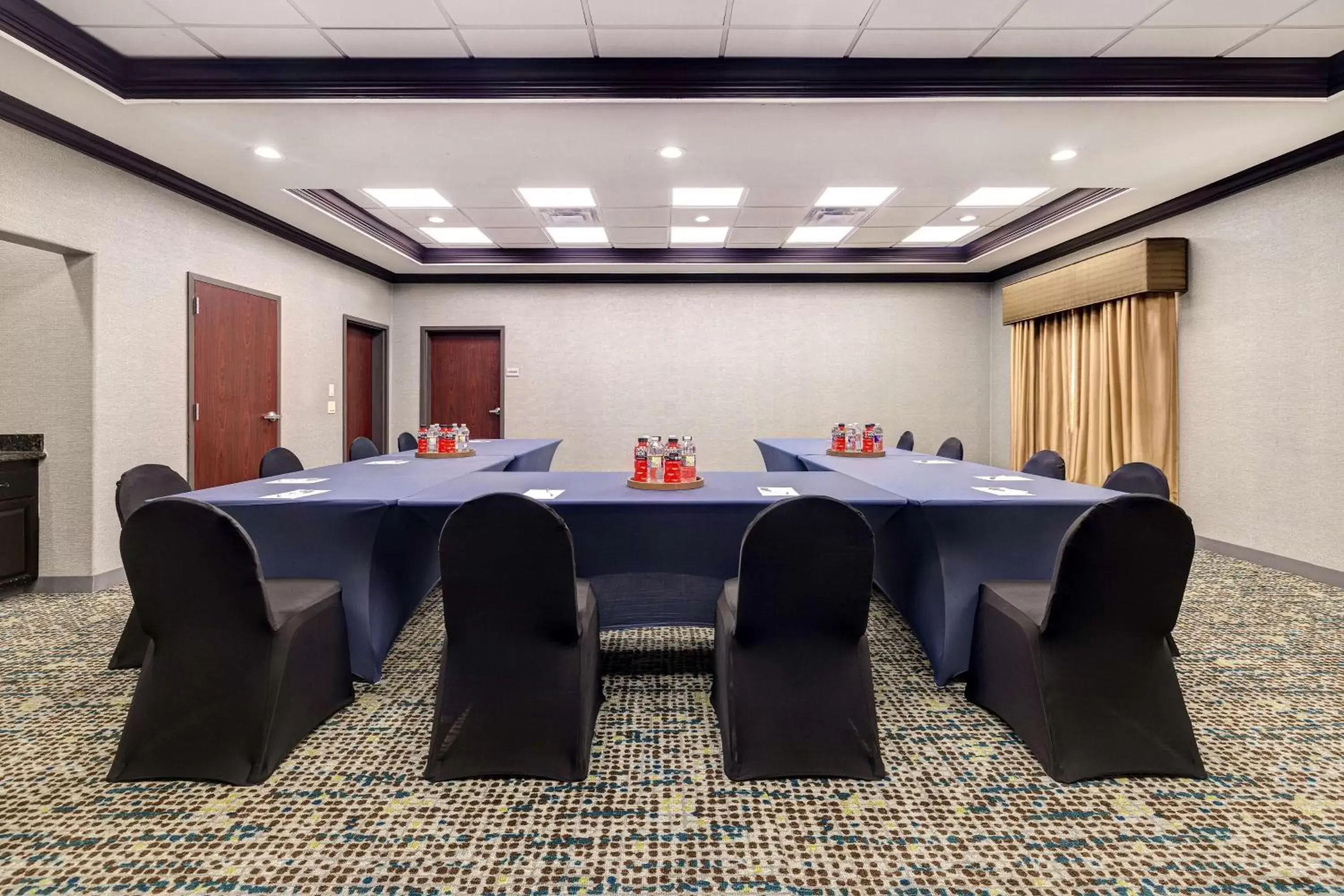 Meeting/conference room in Hampton Inn & Suites Galveston