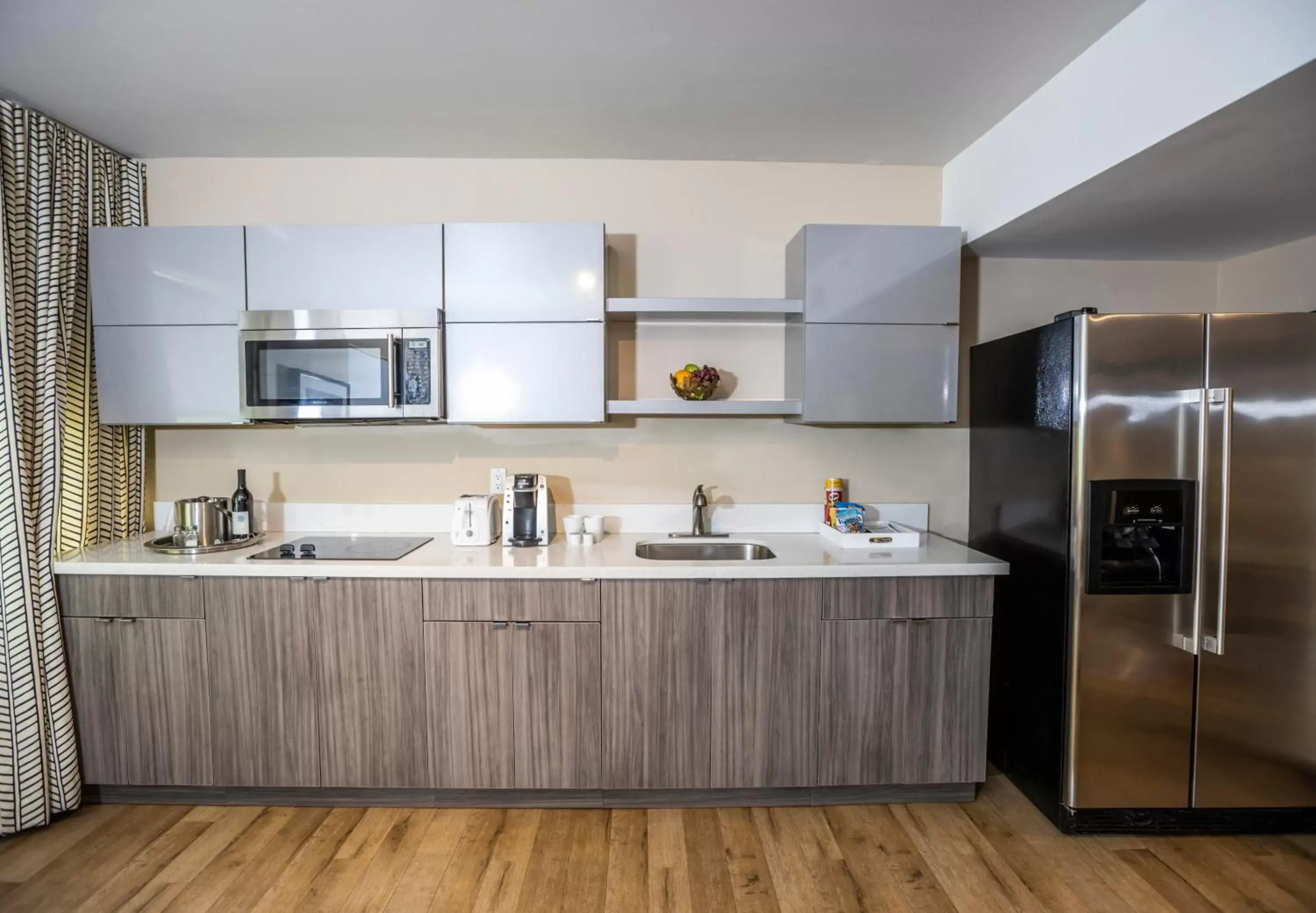 Kitchen or kitchenette, Kitchen/Kitchenette in Metropole Suites South Beach
