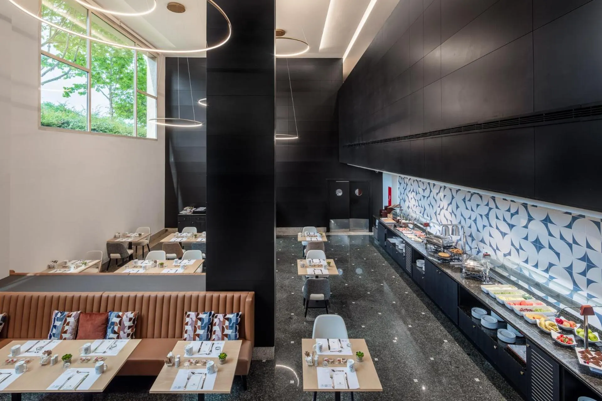 Restaurant/places to eat in Eurostars Gran Madrid