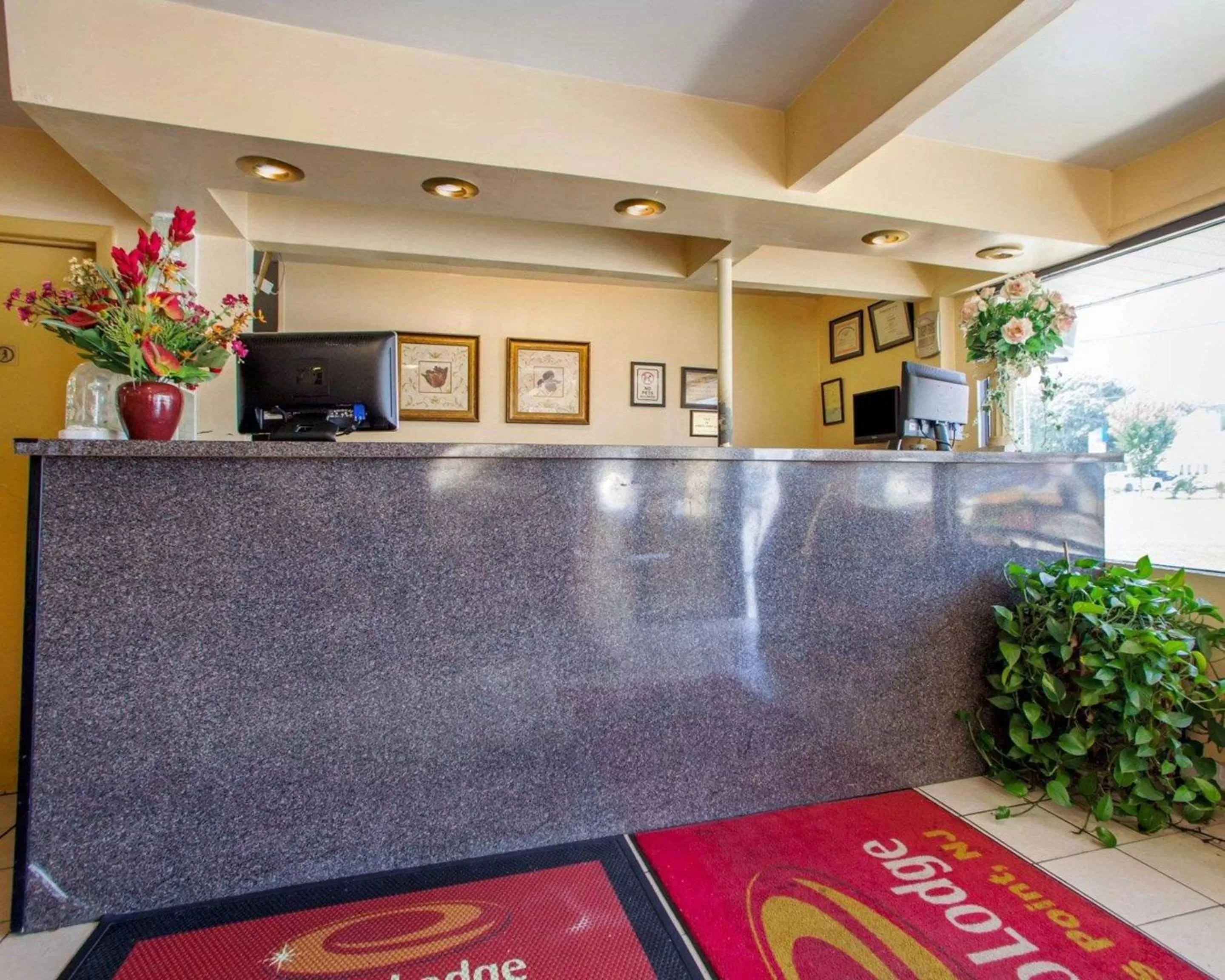 Lobby or reception in Econo Lodge