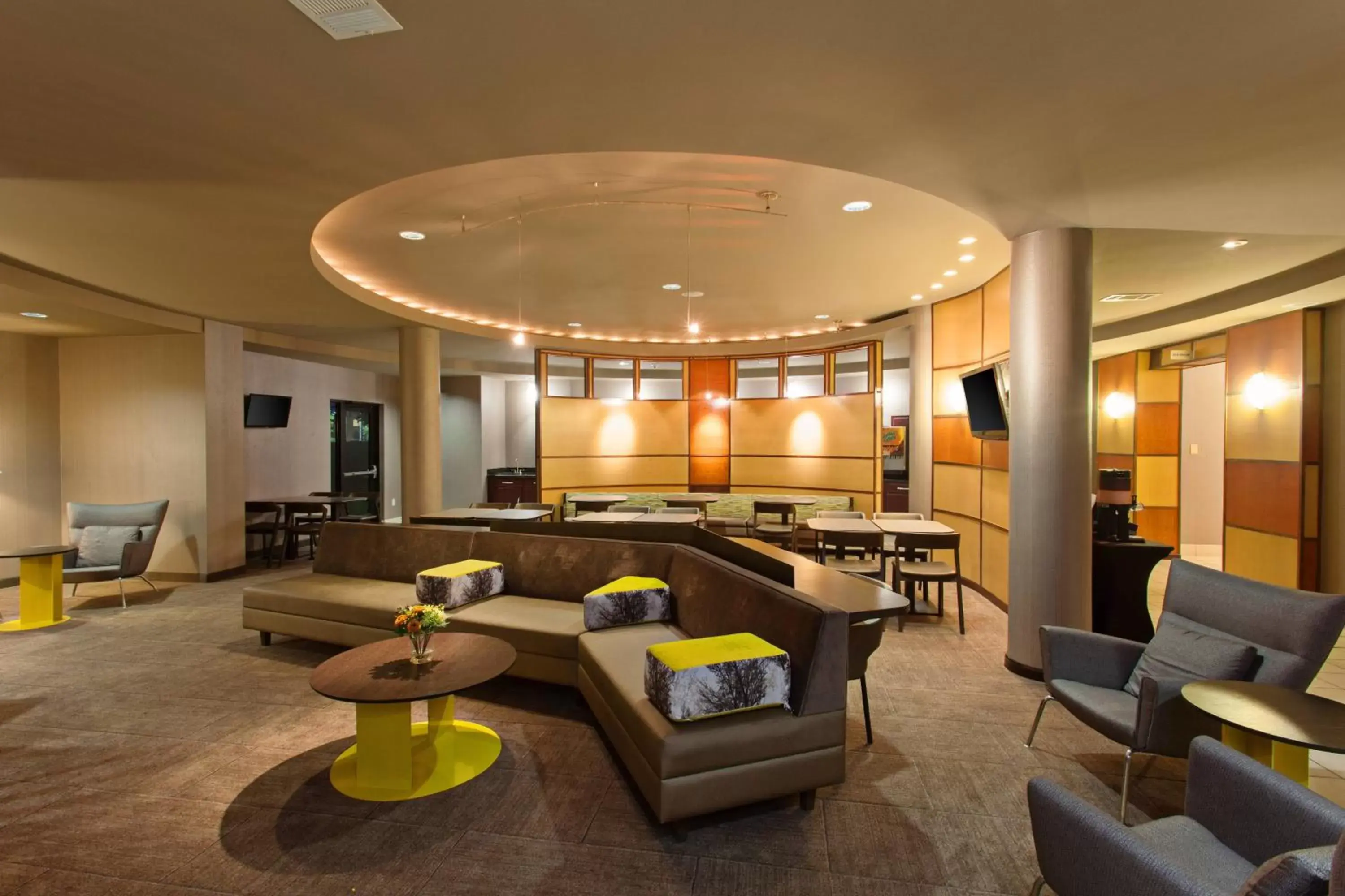 Lobby or reception, Lounge/Bar in SpringHill Suites by Marriott El Paso