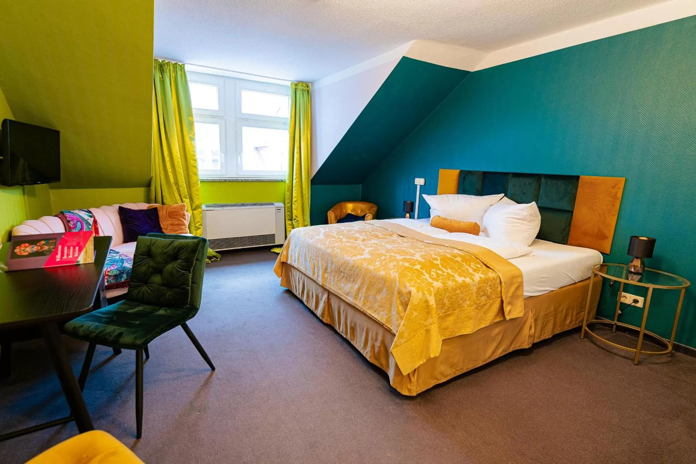 Bed in Boutique Hotel Rothenburger Hof