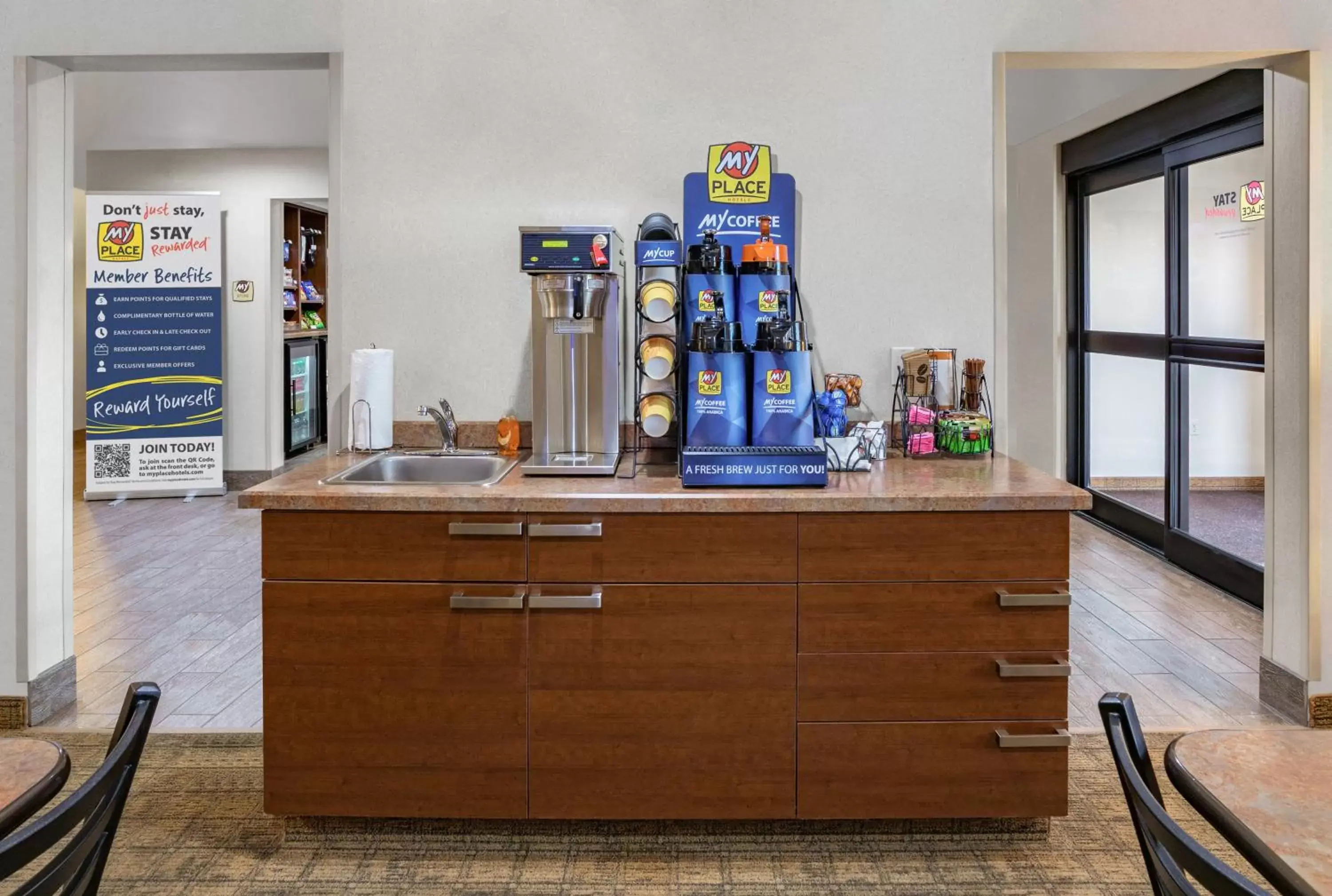 Coffee/tea facilities in My Place Hotel-Rock Springs, WY