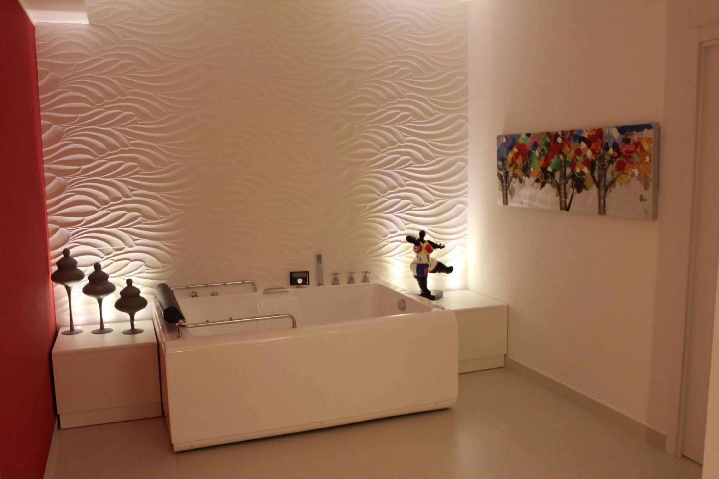 Hot Tub in Best Western Plus Hotel Perla Del Porto