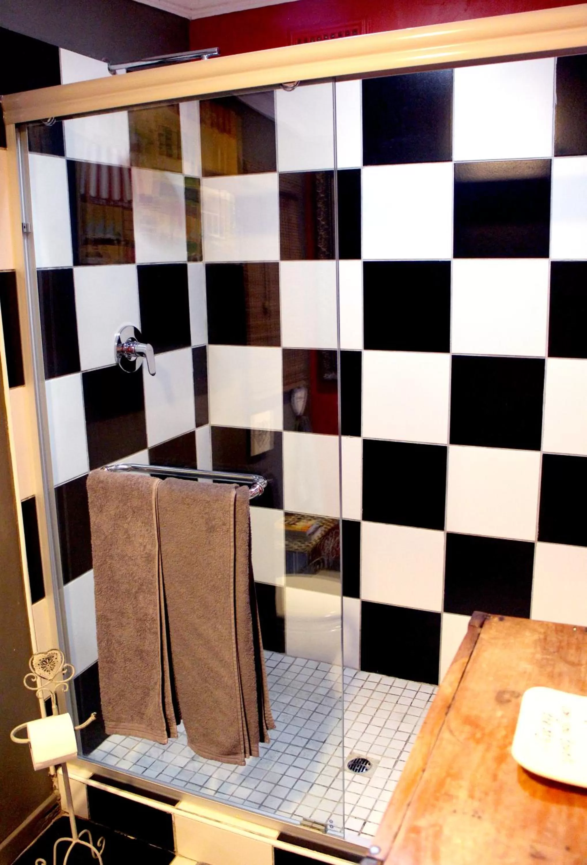 Shower in Terebinte Bed & Breakfast