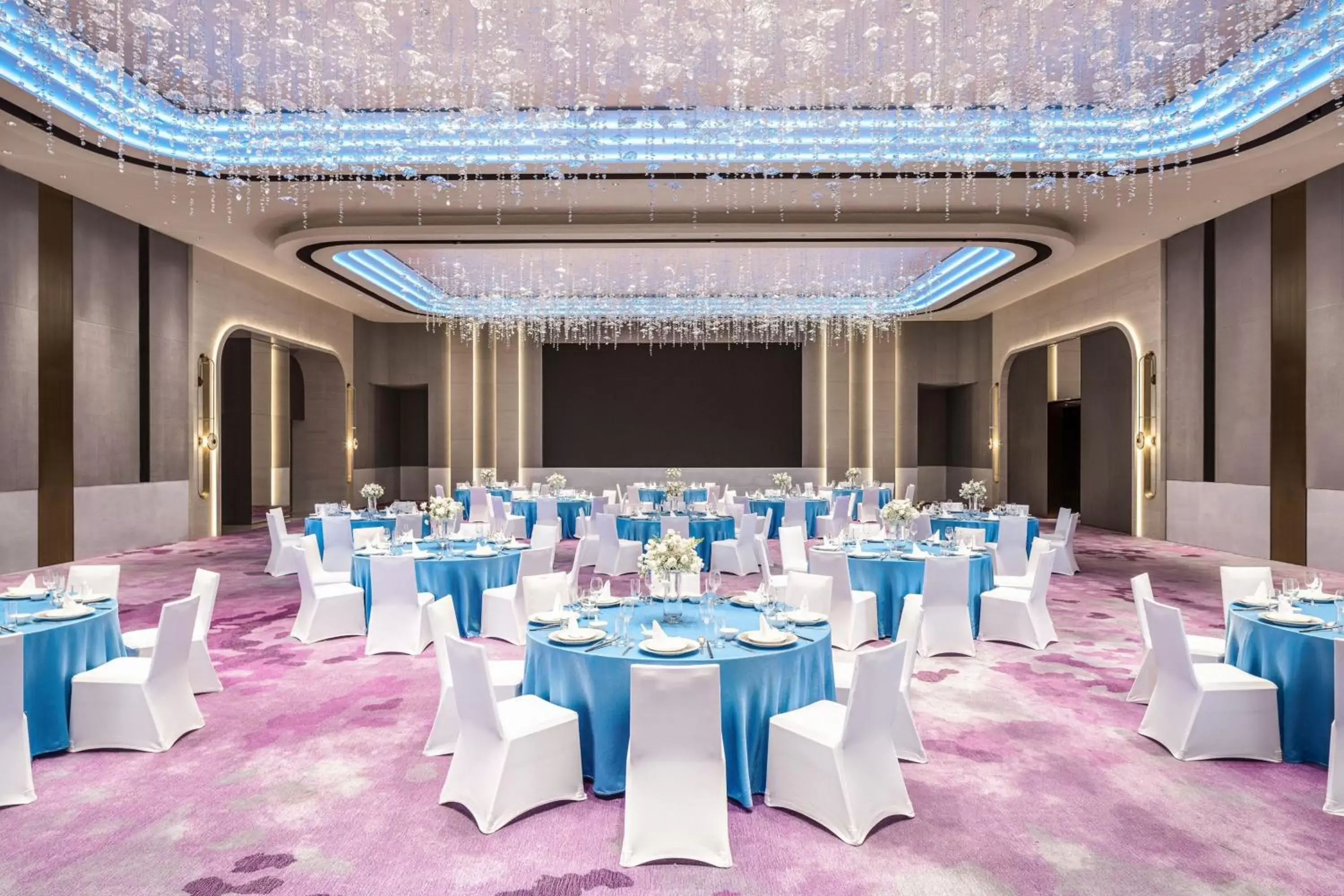 Meeting/conference room, Banquet Facilities in Renaissance Zhuhai Hotel