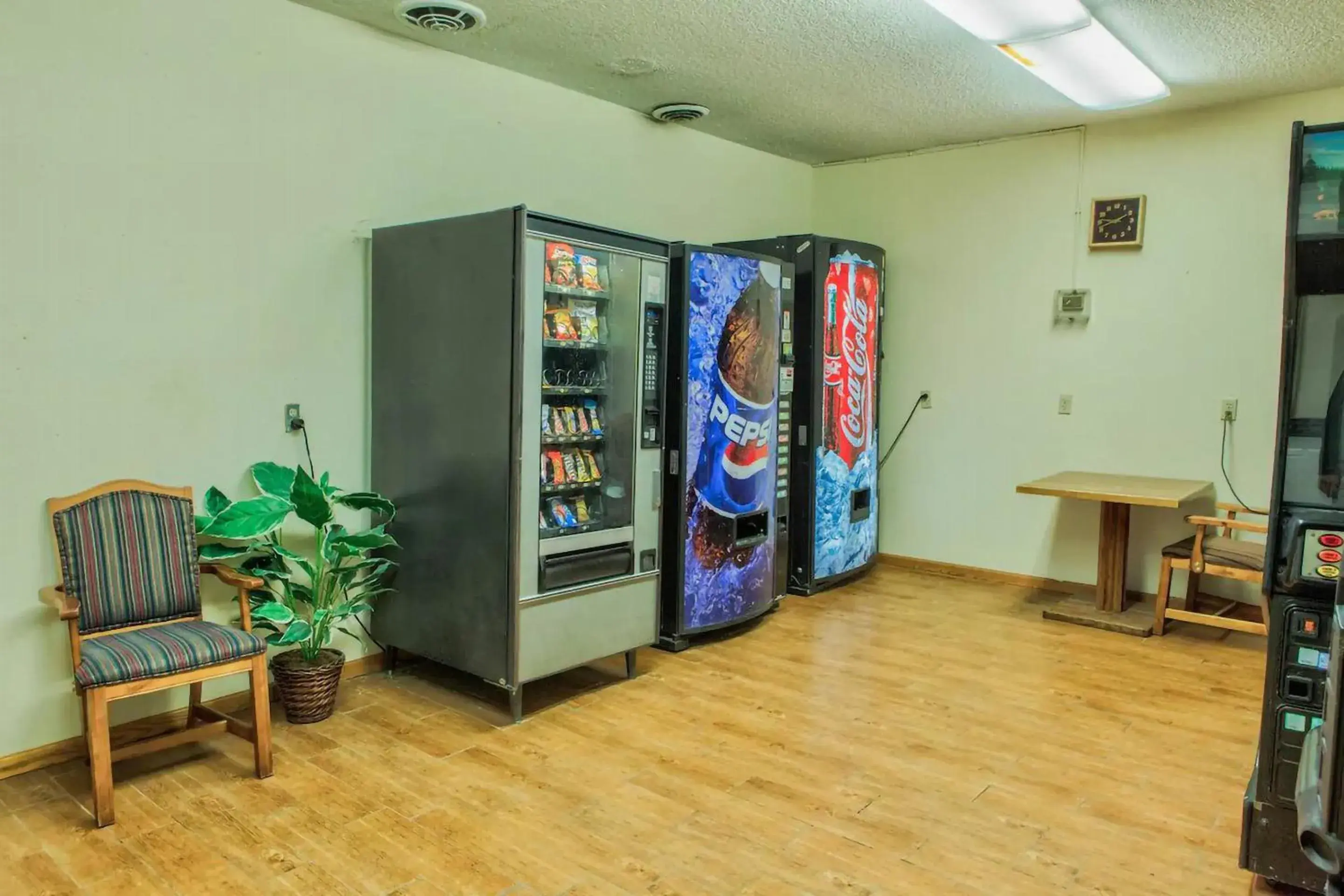 vending machine in Sky-Palace Inn & Suites McCook