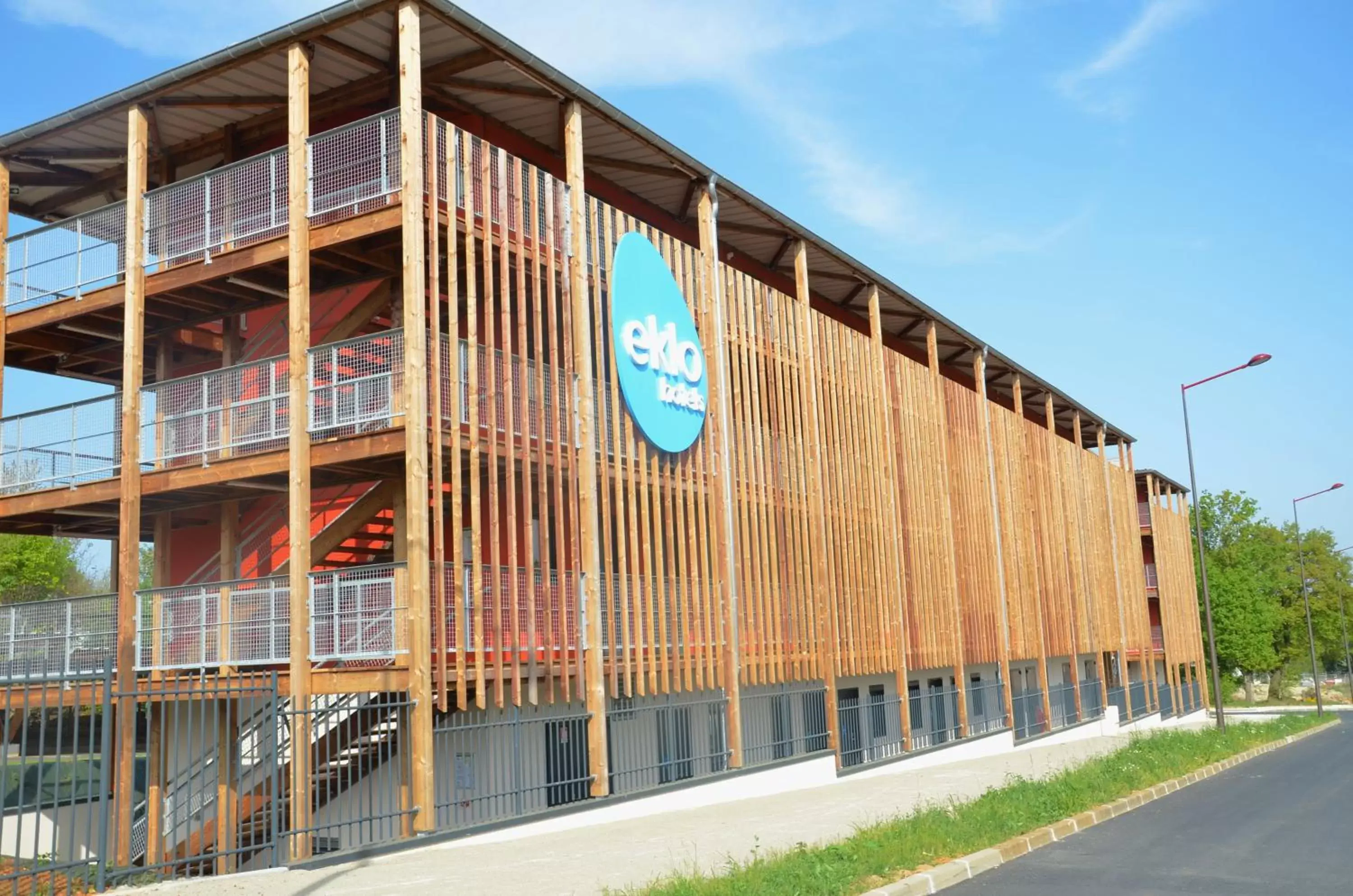 Facade/entrance, Property Building in Eklo Hotels Le Mans