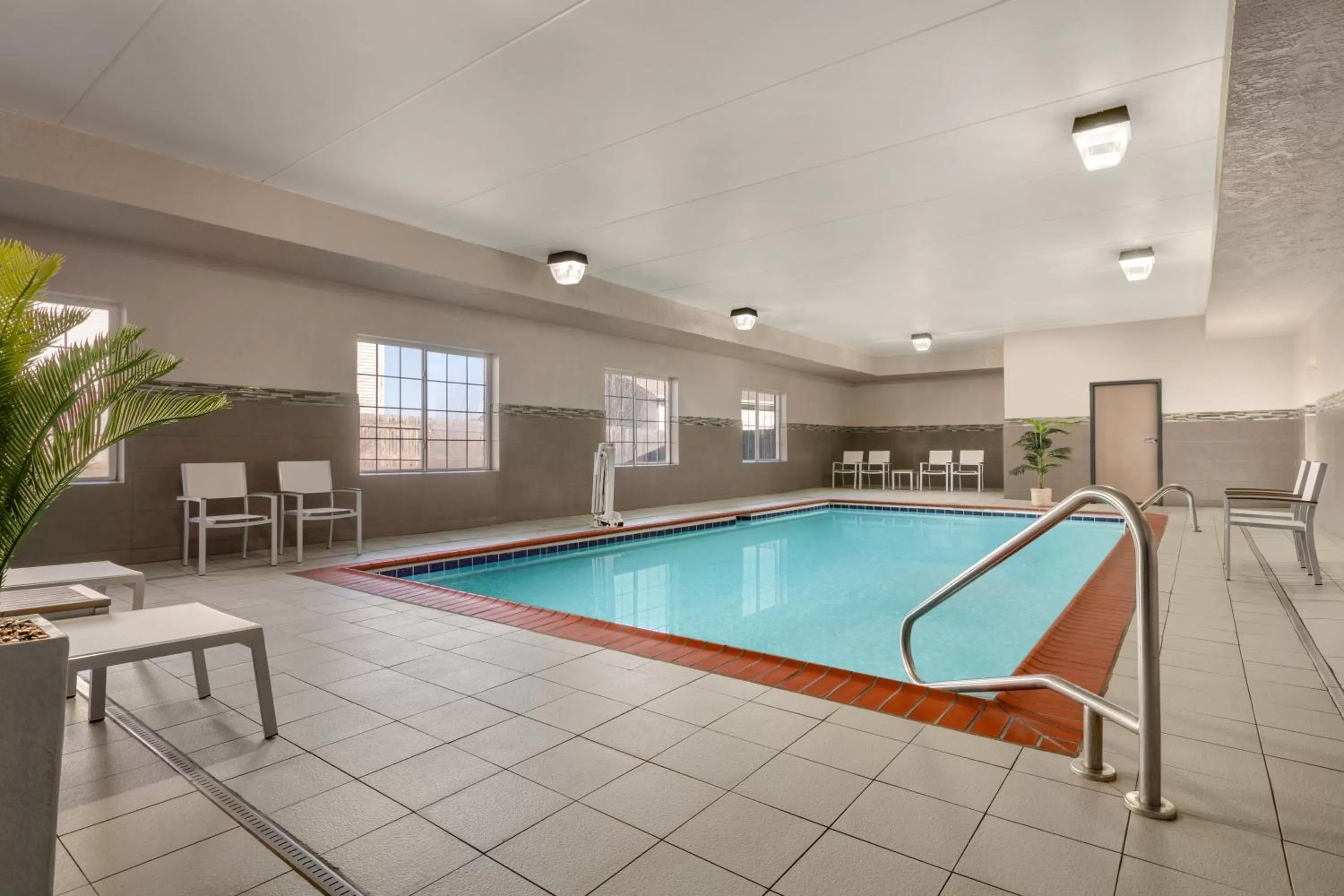 Country Inn & Suites by Radisson, London, KY