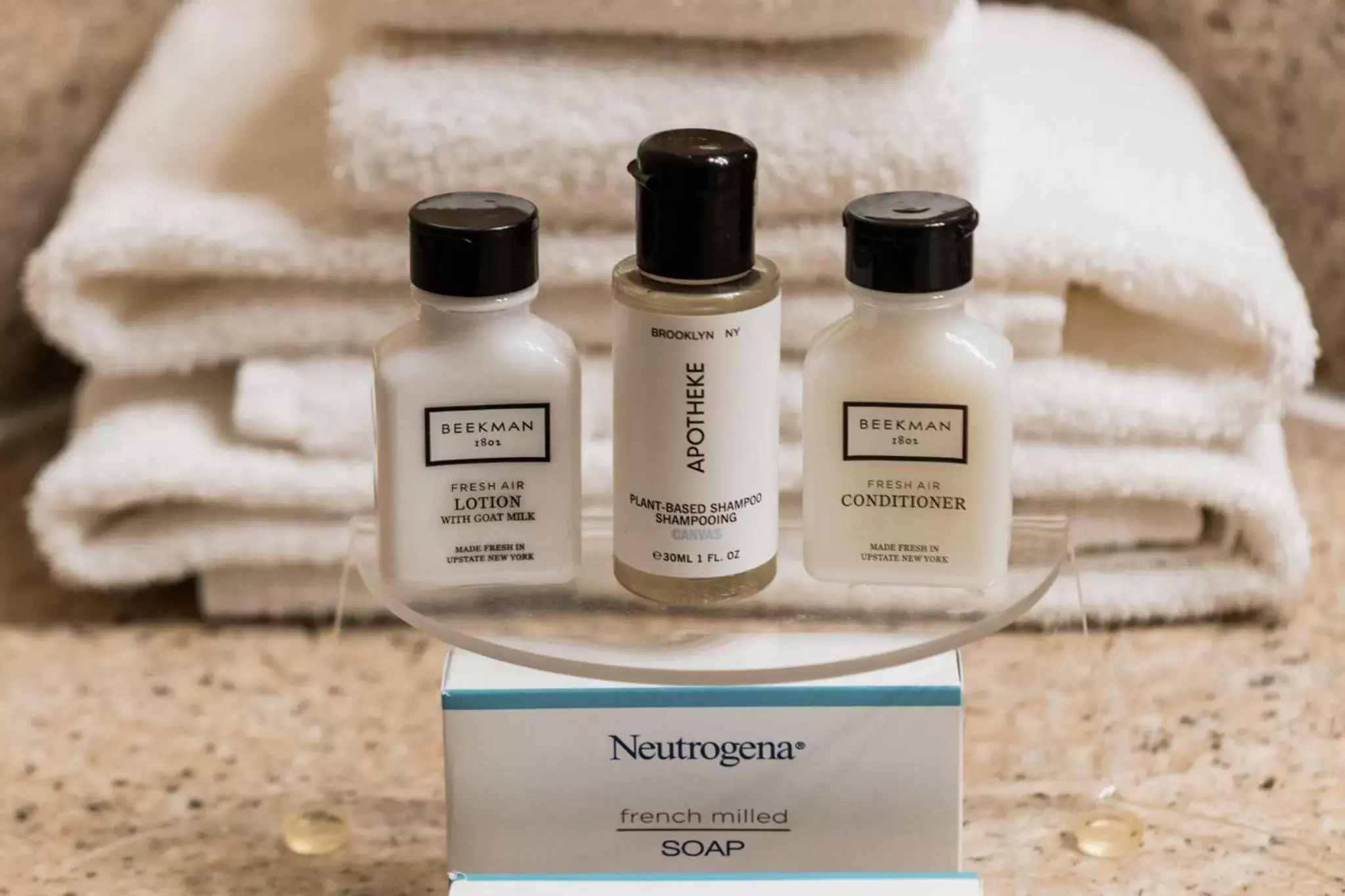 Bedroom in Crowne Plaza Newark Airport by IHG Bedroom in Crowne Plaza Newark Airport by IHG