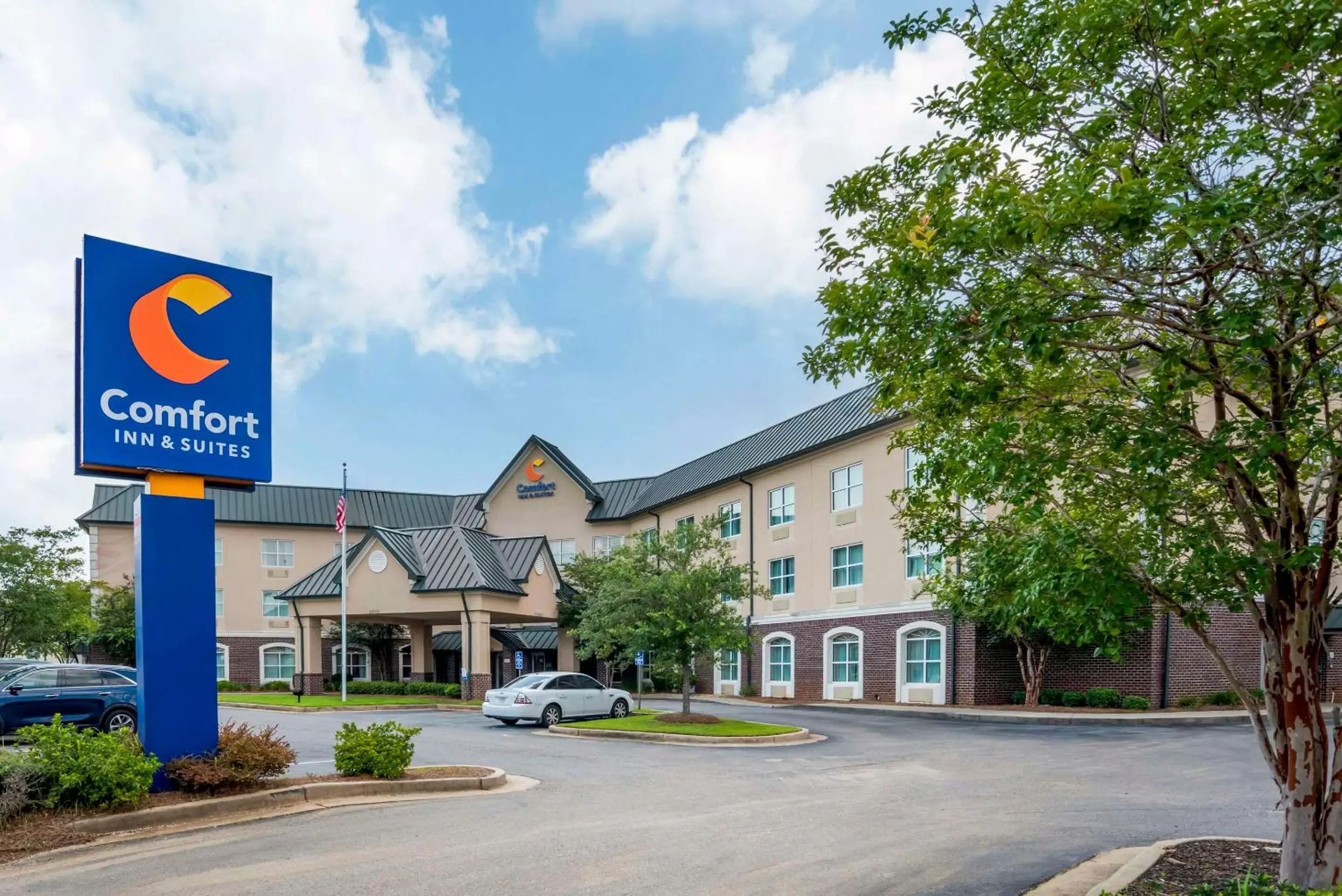 Property Building in Comfort Inn & Suites Mobile near Eastern Shore Centre