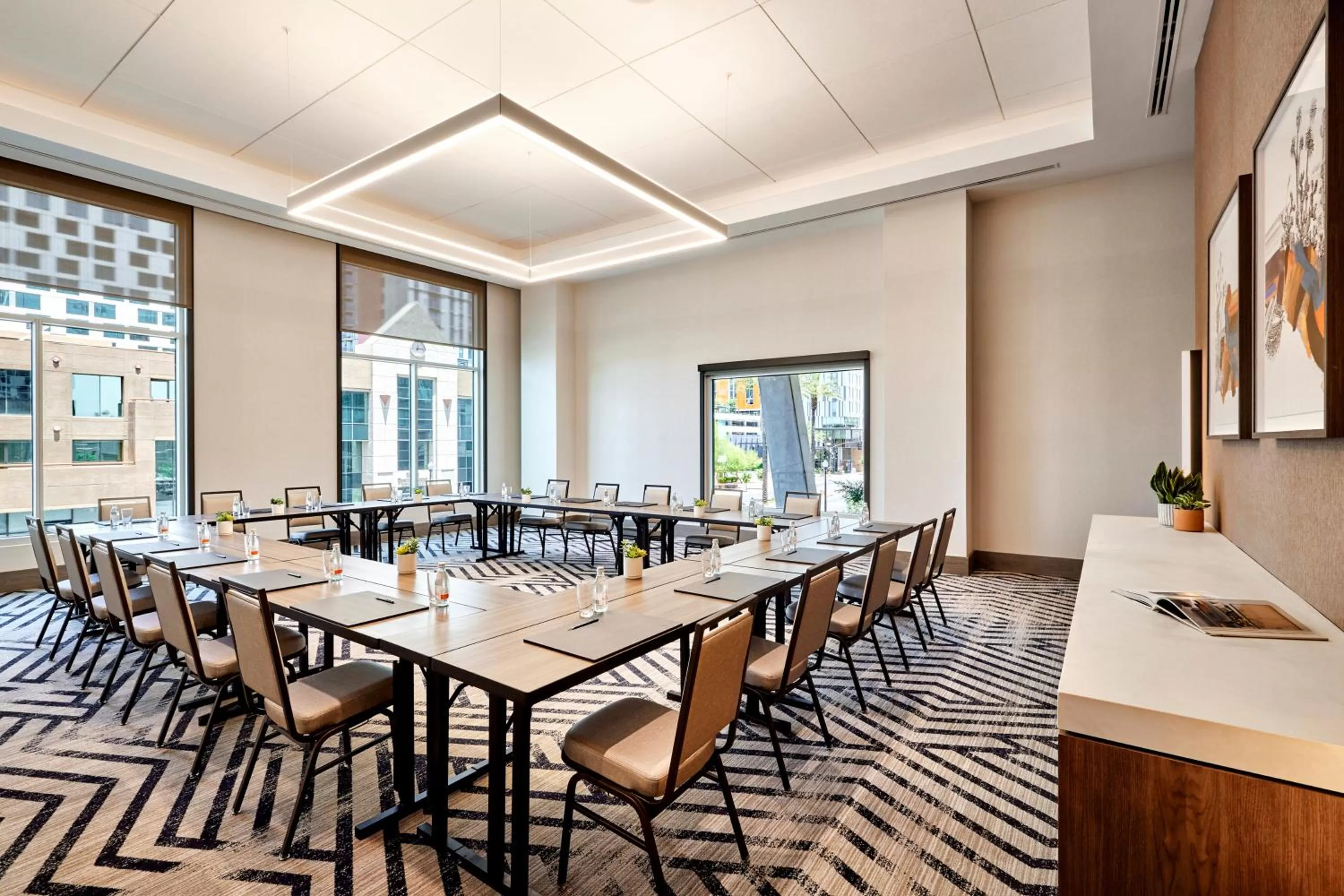 Meeting/conference room in Omni Tempe Hotel at ASU