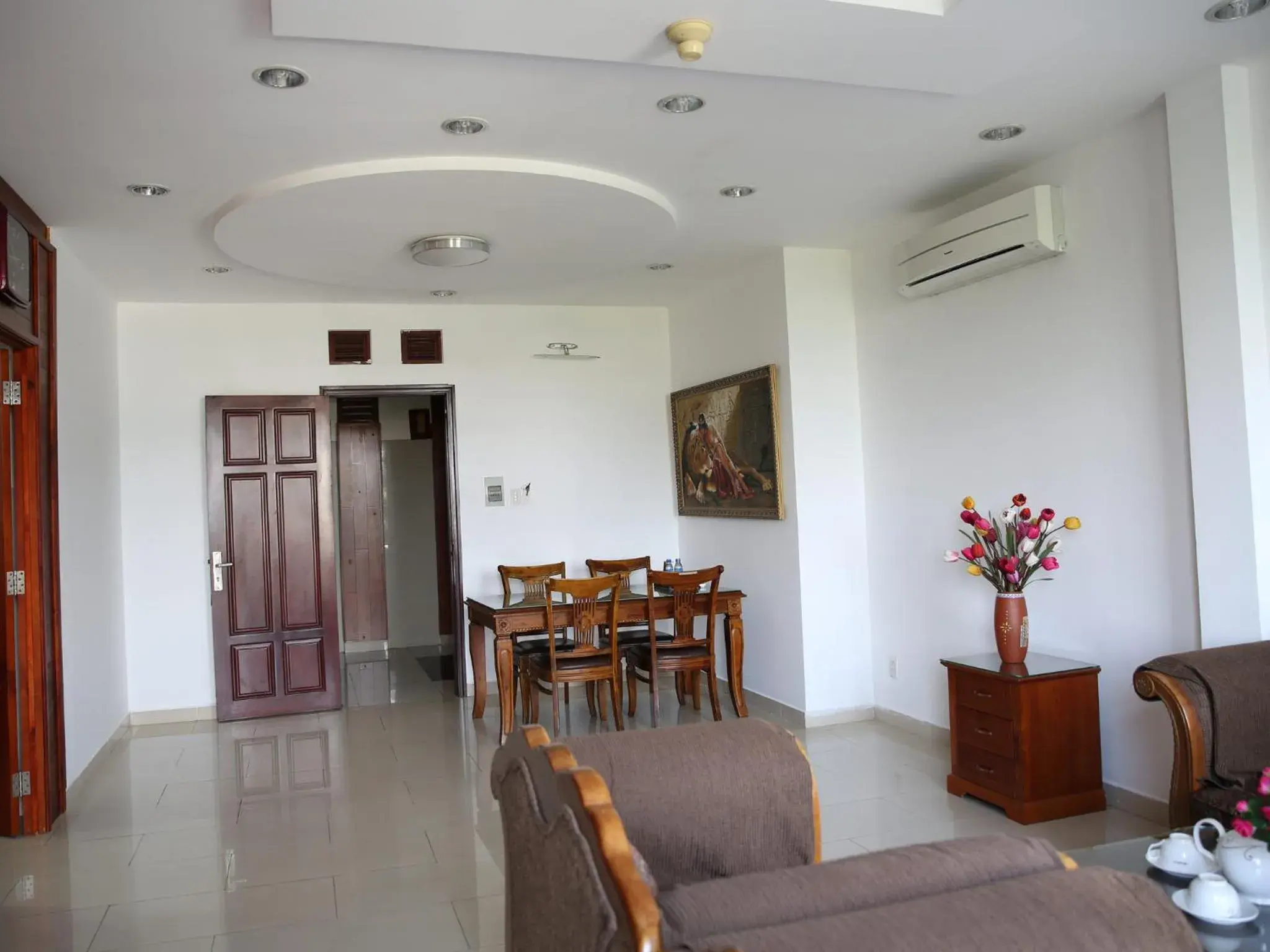 Living room, Restaurant/Places to Eat in Hoa Phat Hotel & Apartment