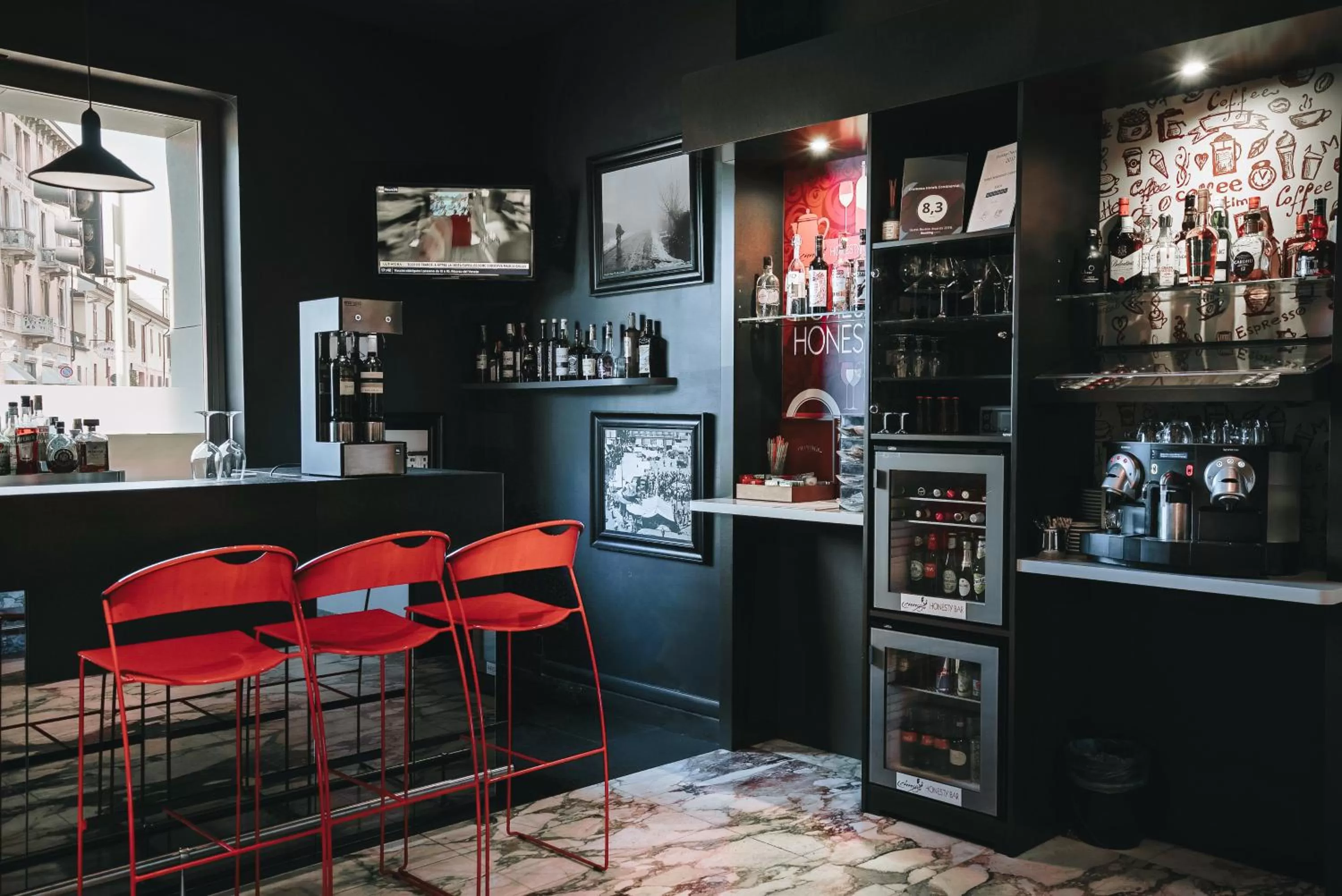 Facade/entrance in Hotel Continental