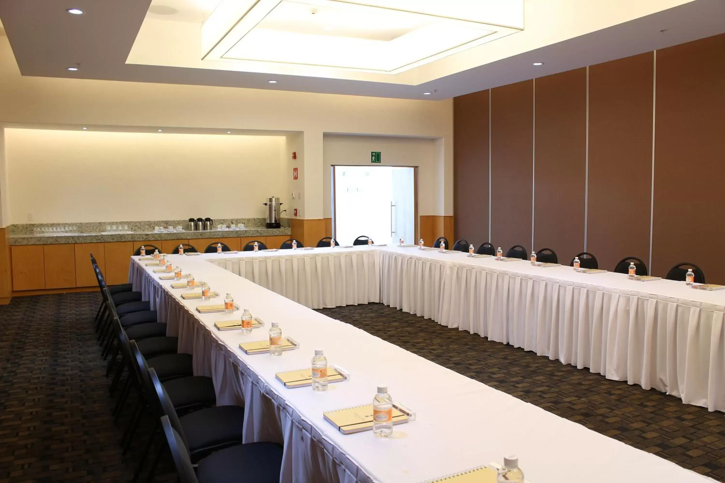 Meeting/conference room in Fiesta Inn Chetumal