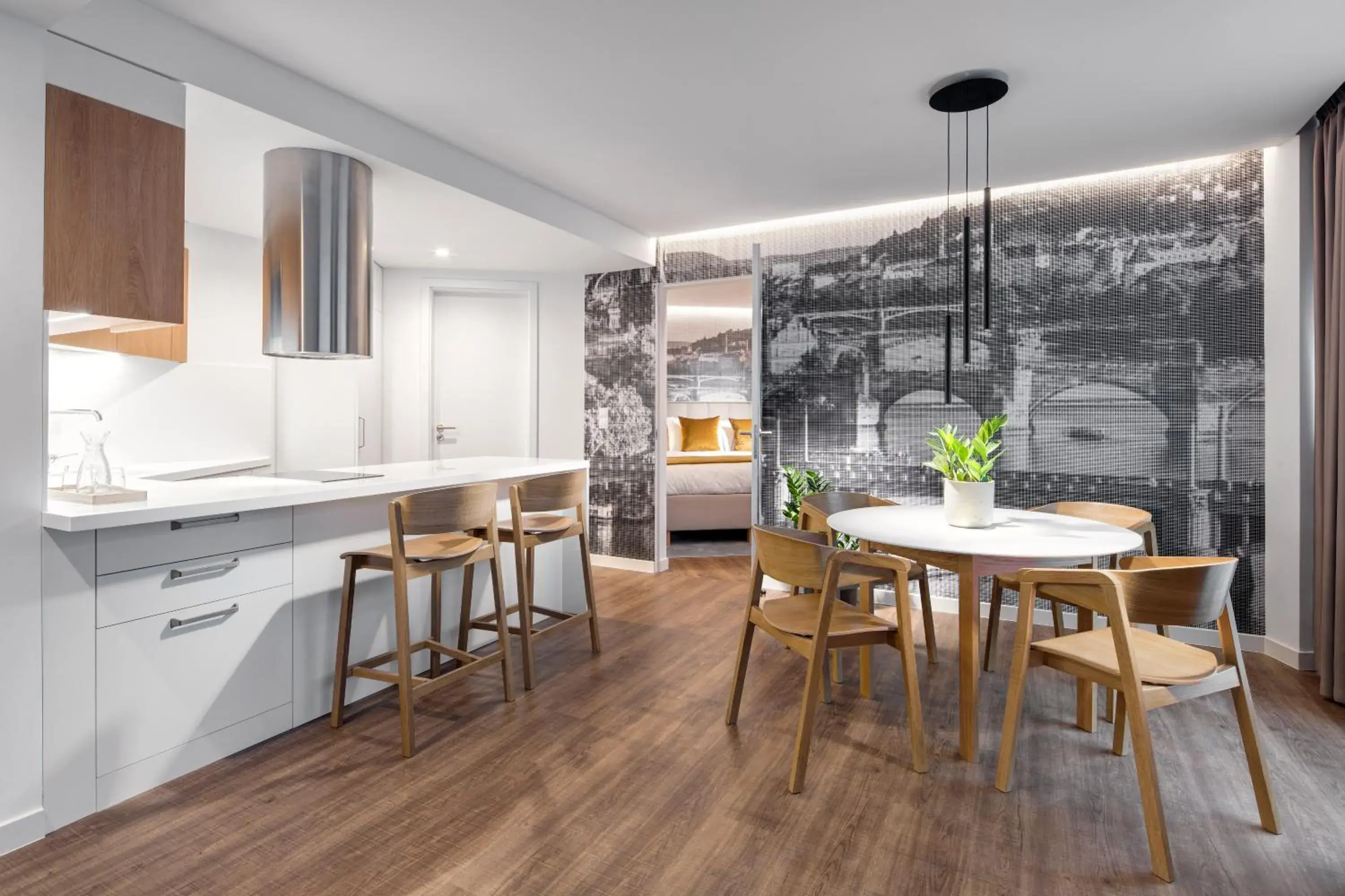 Kitchen or kitchenette, Dining Area in Mamaison Residence Downtown Prague