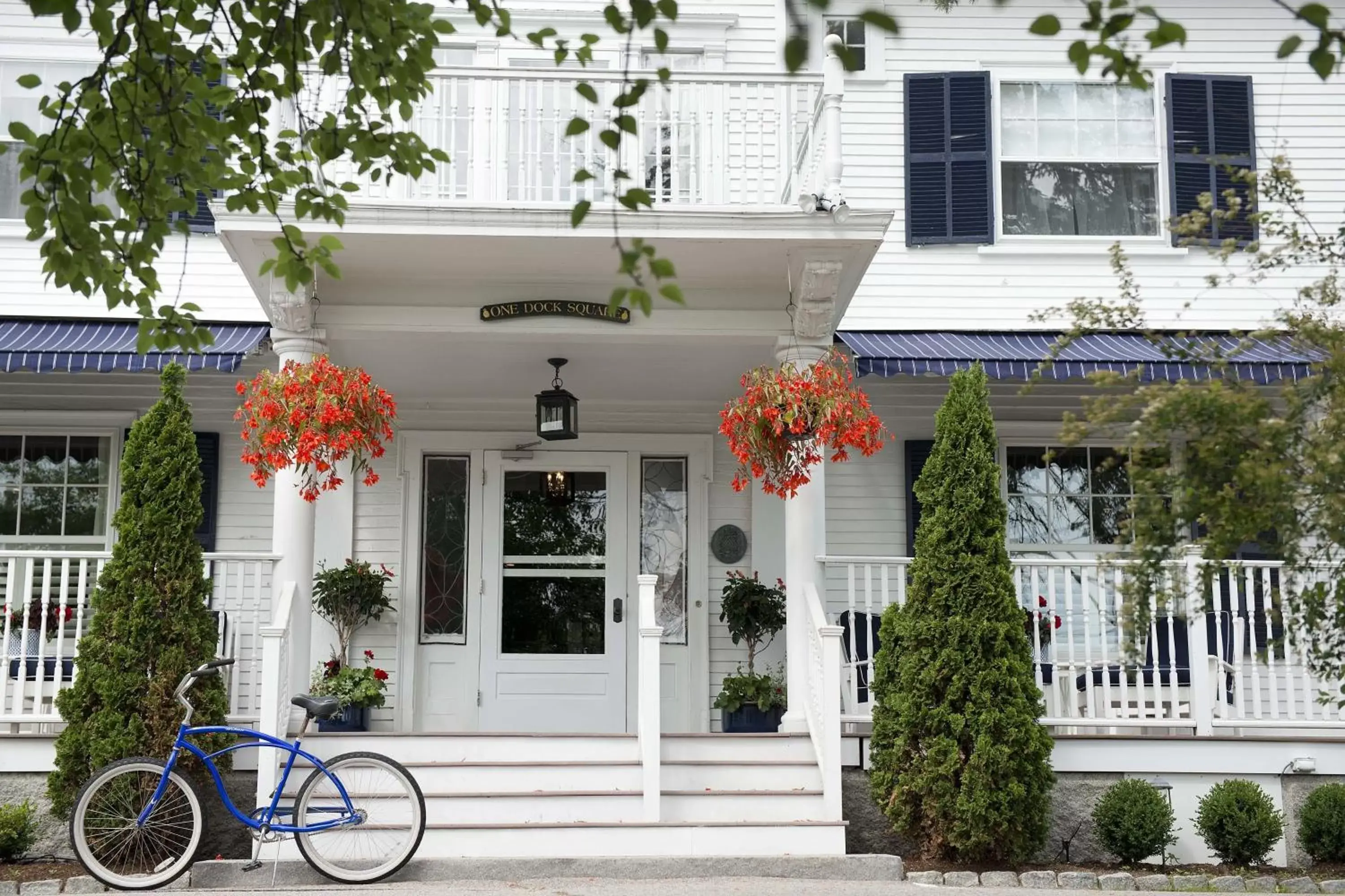 Facade/entrance in Kennebunkport Inn