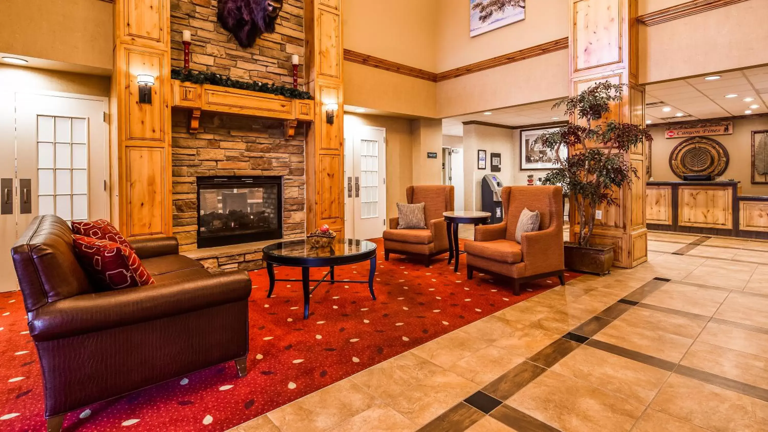 Lobby/Reception in Best Western Plus Canyon Pines