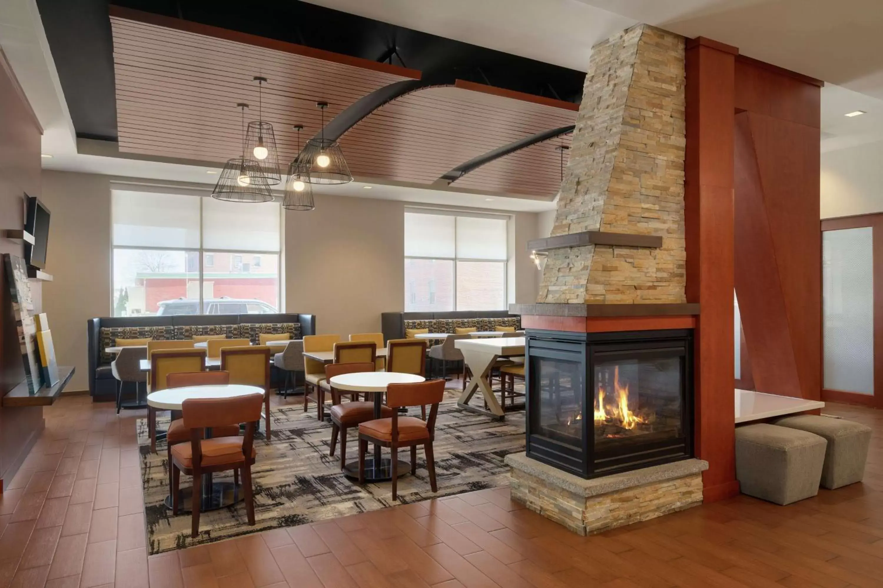 Lobby or reception in Hampton Inn Portland Downtown Waterfront