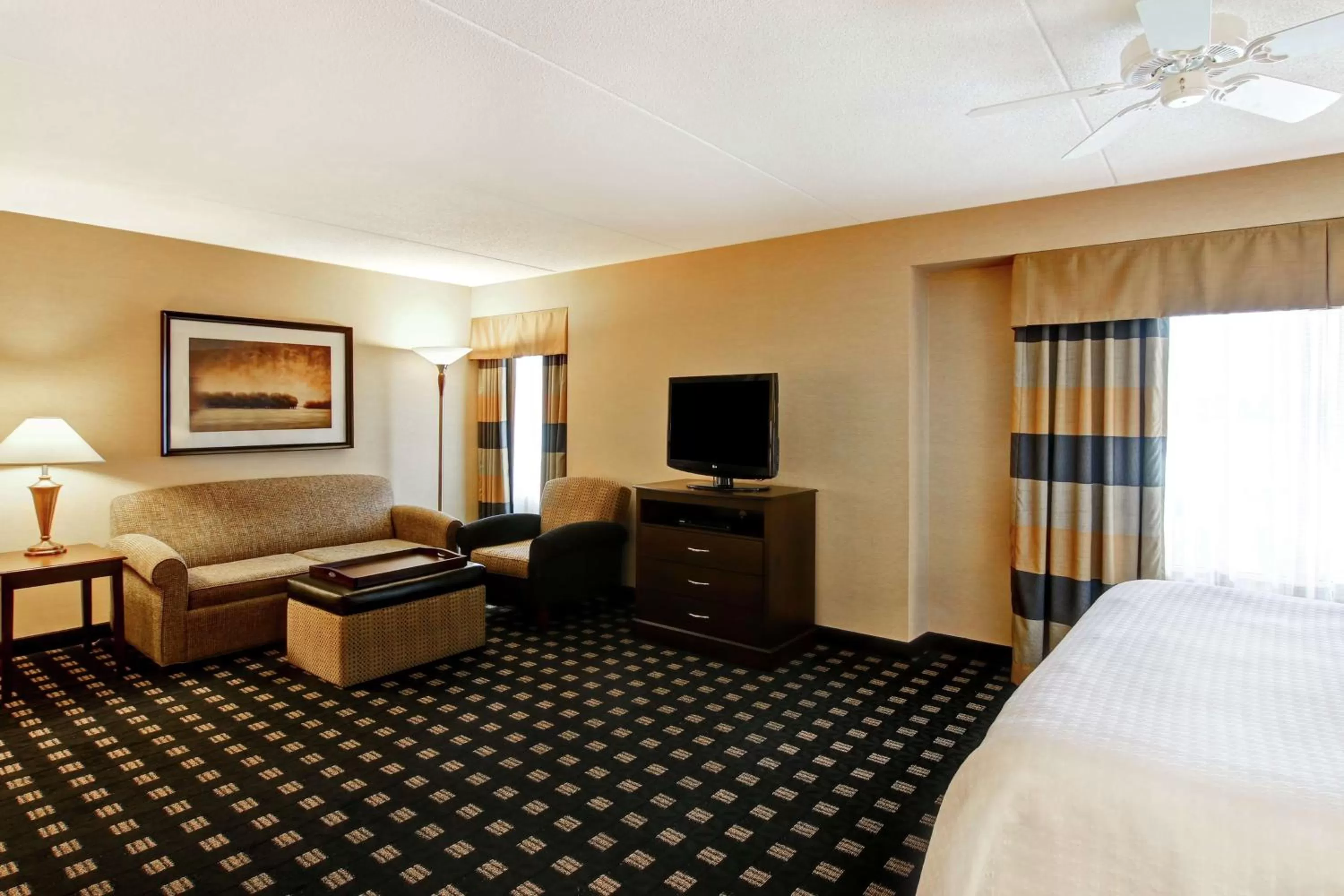 Bedroom, Bed in Homewood Suites by Hilton Toronto Airport Corporate Centre
