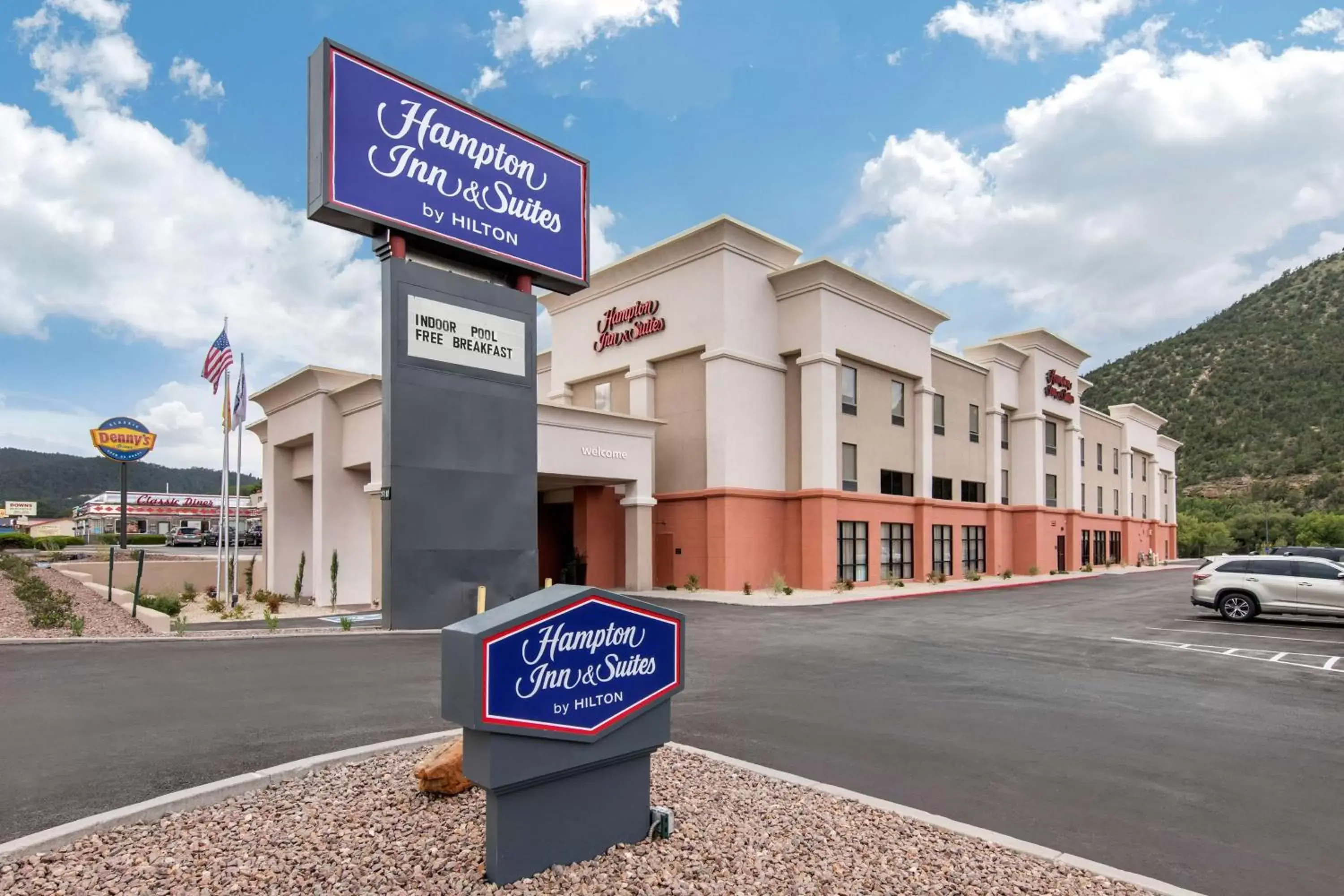 Property building, Property Logo/Sign in Hampton Inn & Suites Ruidoso Downs