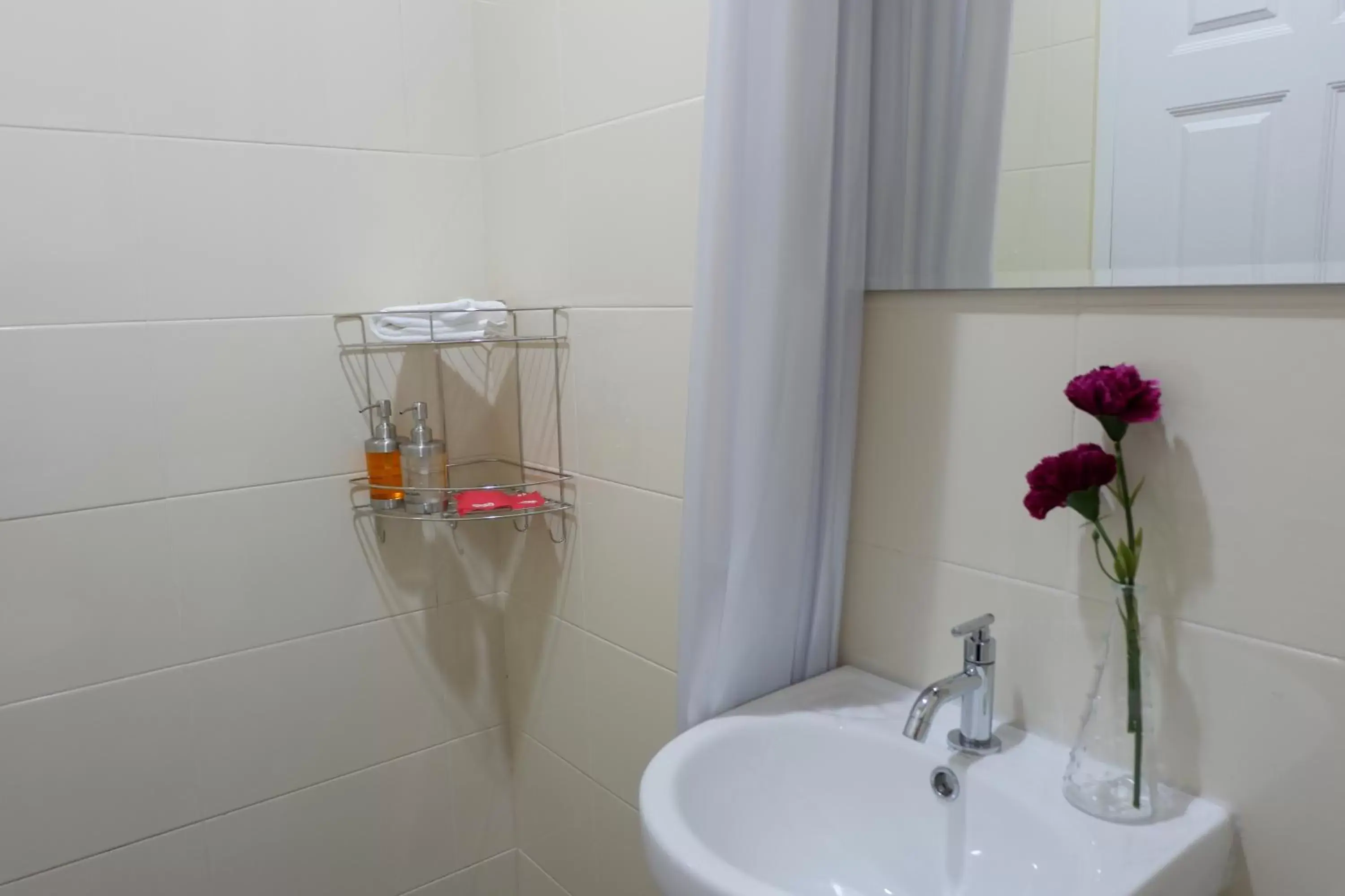 Bathroom in Klean Residence Hotel