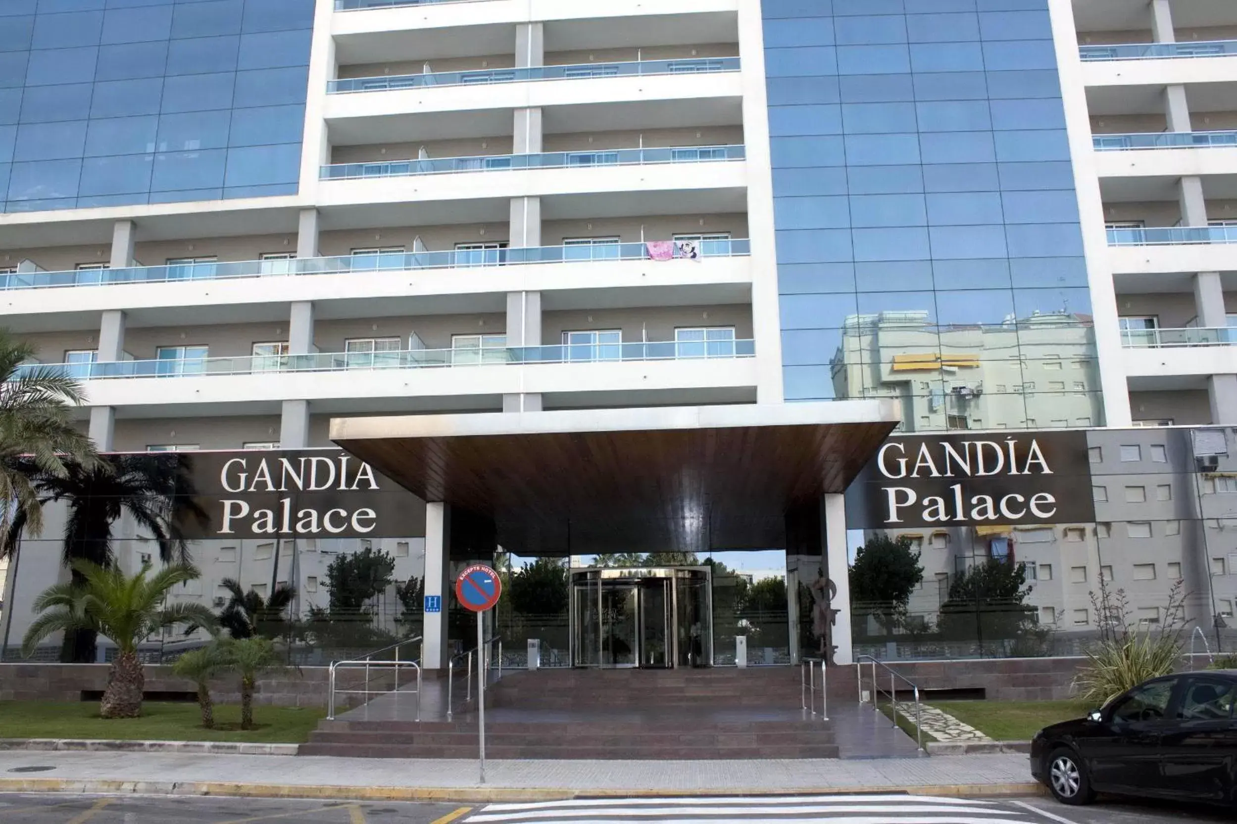 Facade/entrance in VS Gandía Palace Hotel **** Facade/entrance in VS Gandía Palace Hotel ****