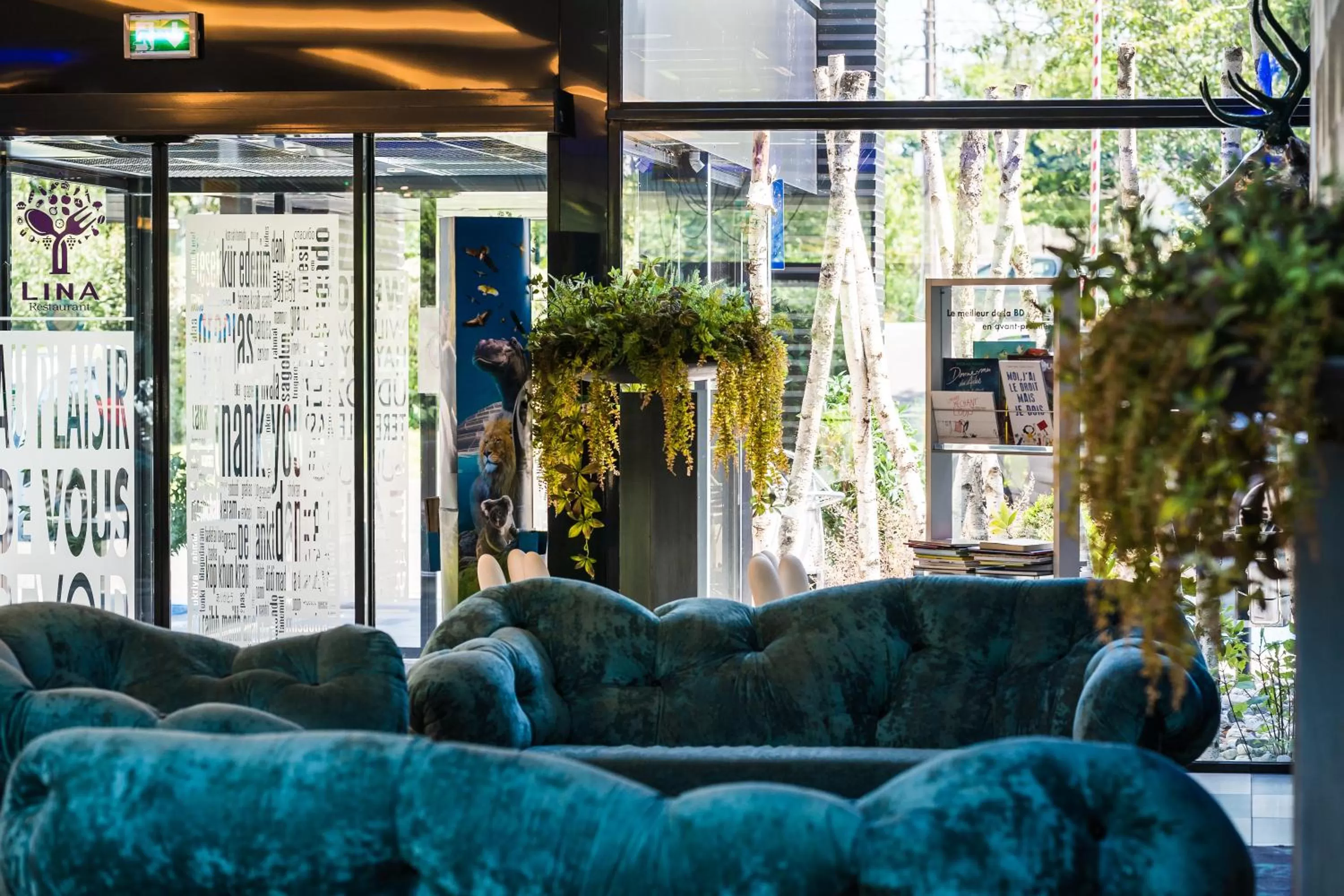 Lobby or reception in Novotel Orléans Saint Jean de Braye