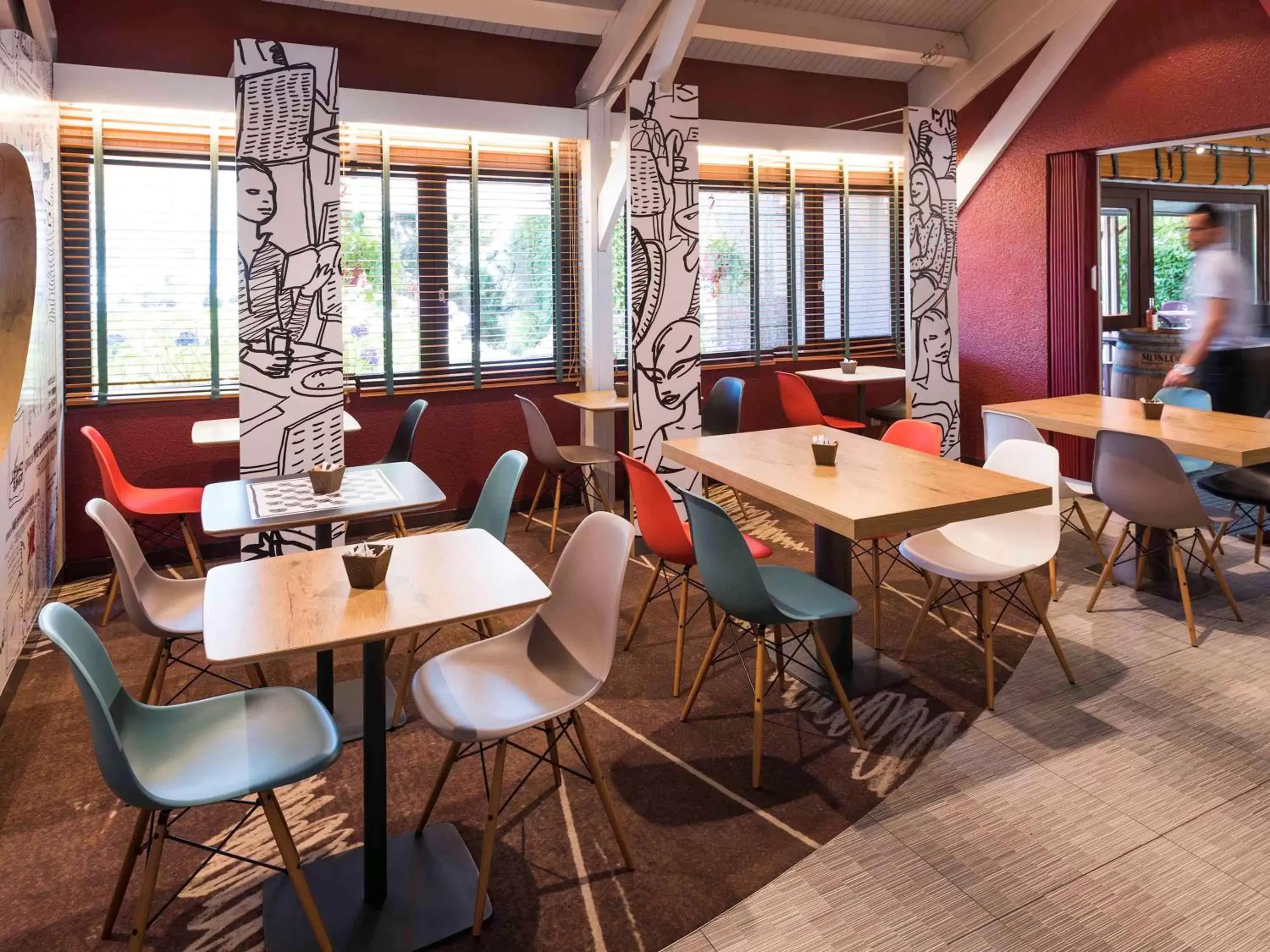 Restaurant/Places to Eat in ibis Montbéliard