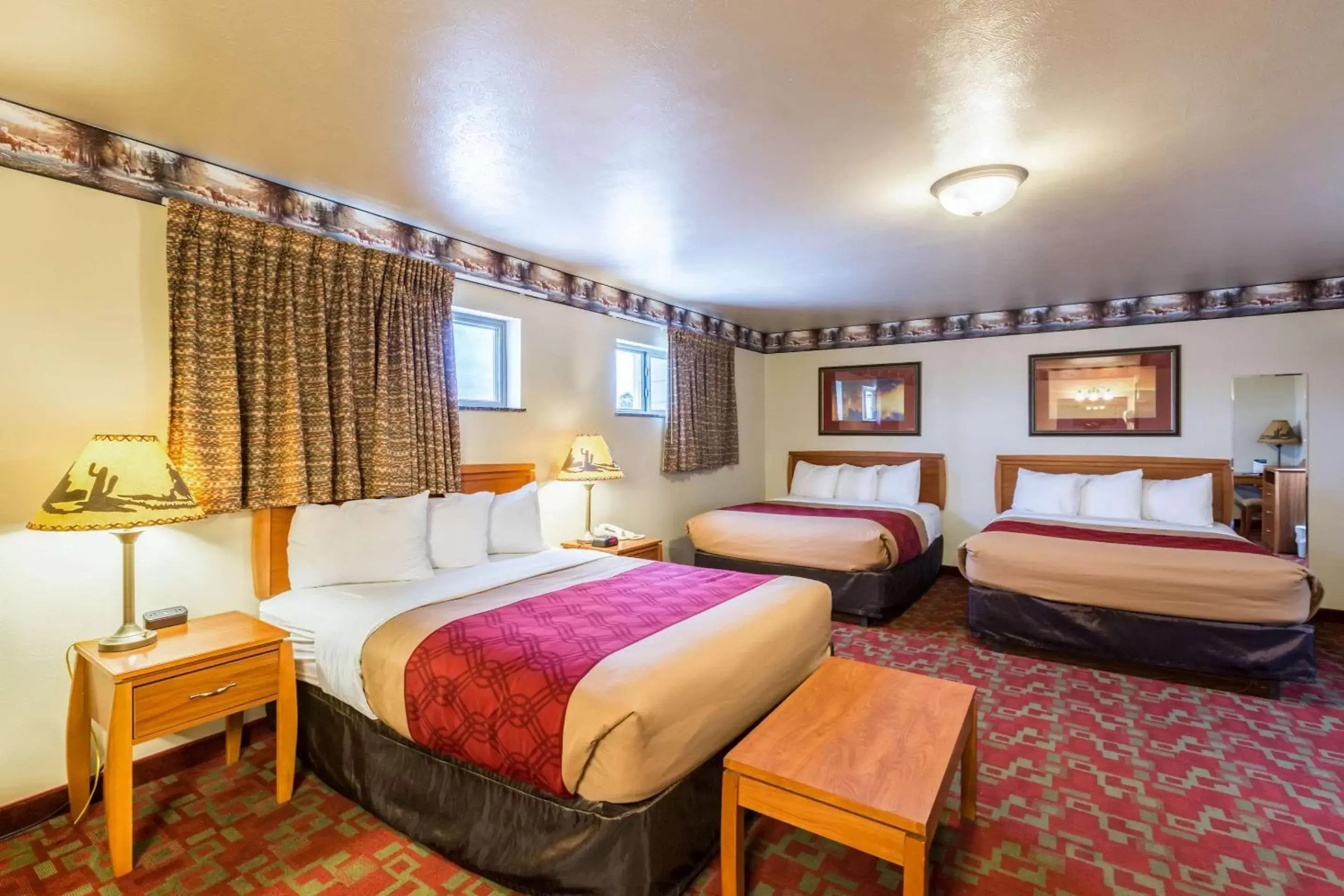 Photo of the whole room, Bed in Harmony Inn & Suites