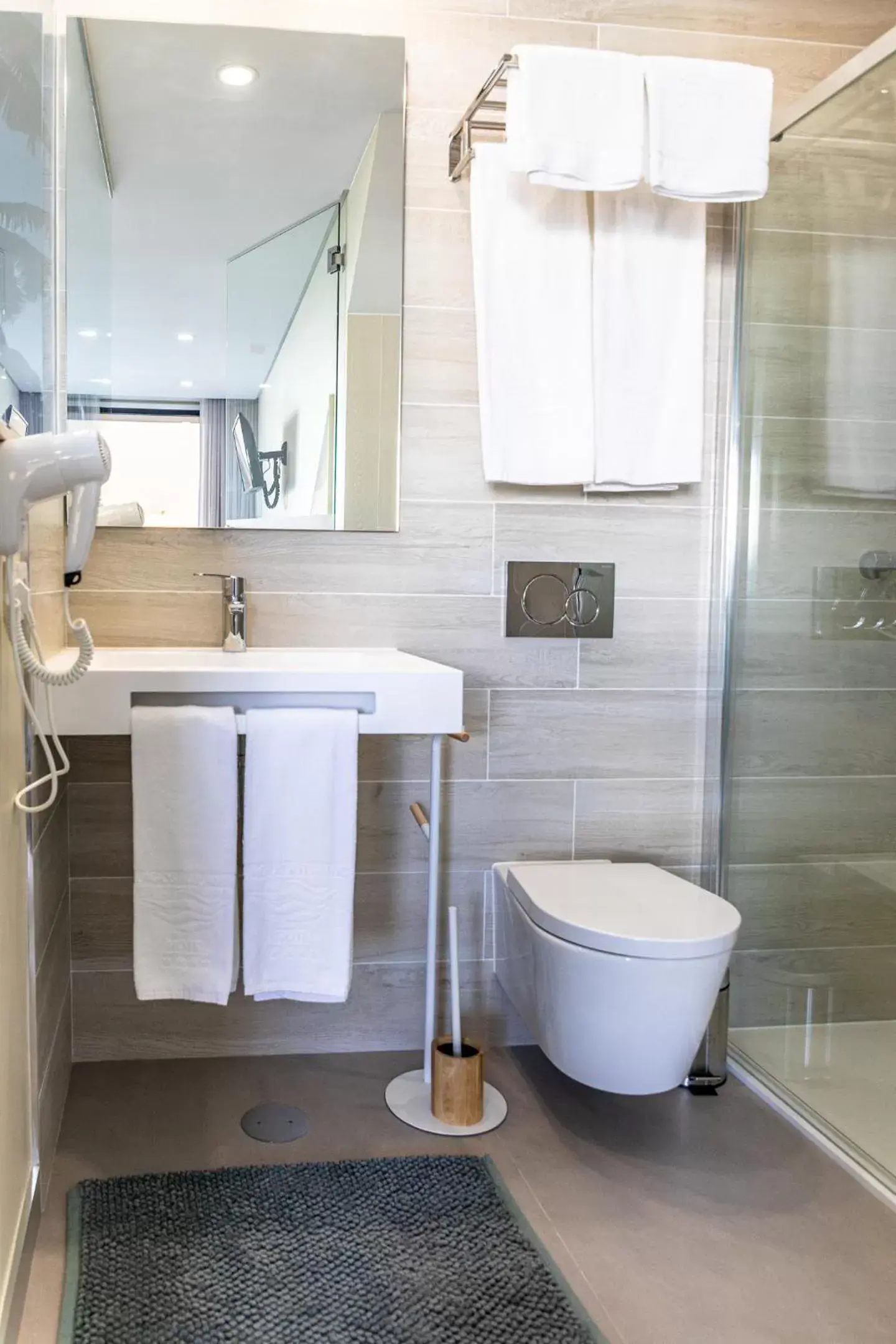 Shower, Bathroom in Lagos Atlantic Hotel