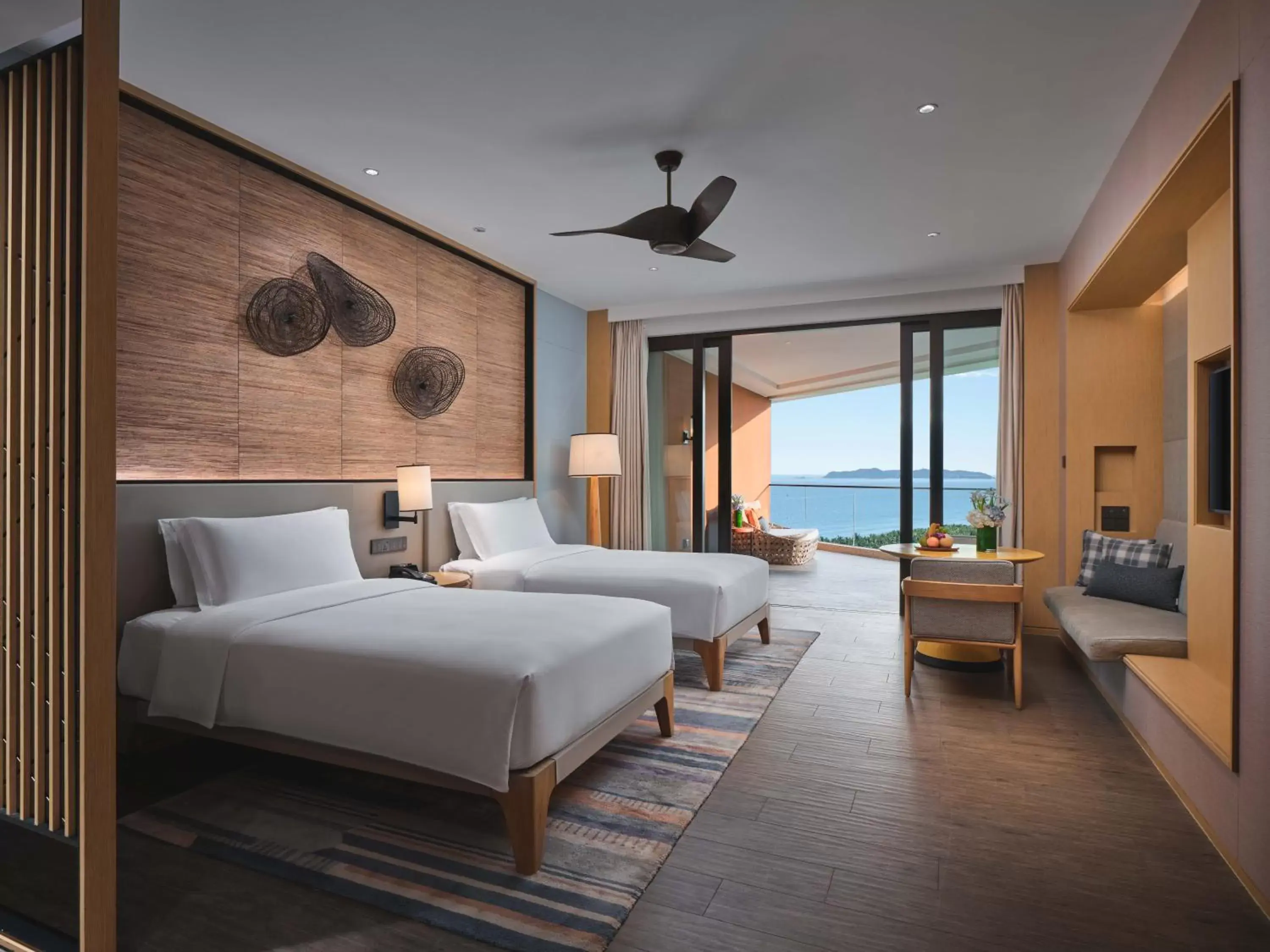 2 Double Standard Oceanfront High Floor in Crowne Plaza Sanya Haitang Bay Resort by IHG 2 Double Standard Oceanfront High Floor in Crowne Plaza Sanya Haitang Bay Resort by IHG