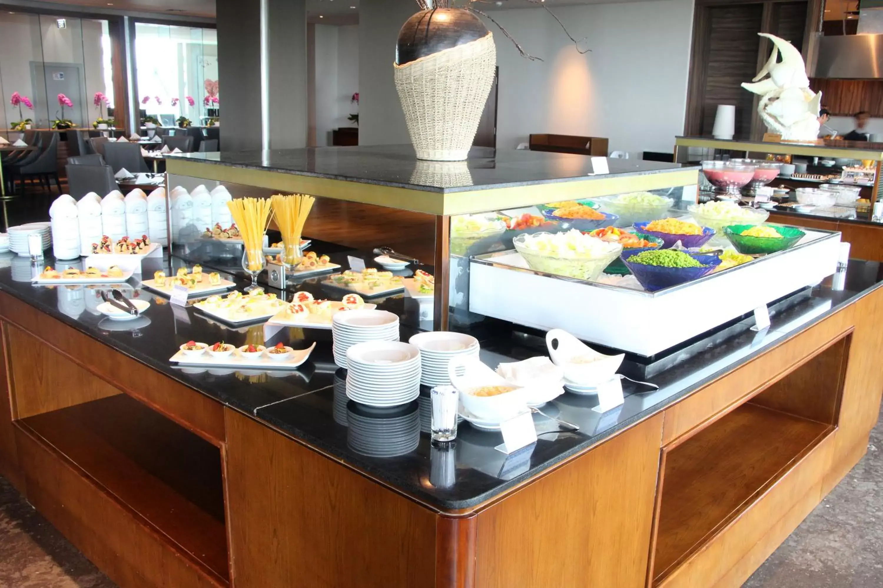 Food and drinks in Swiss-Belhotel Bogor