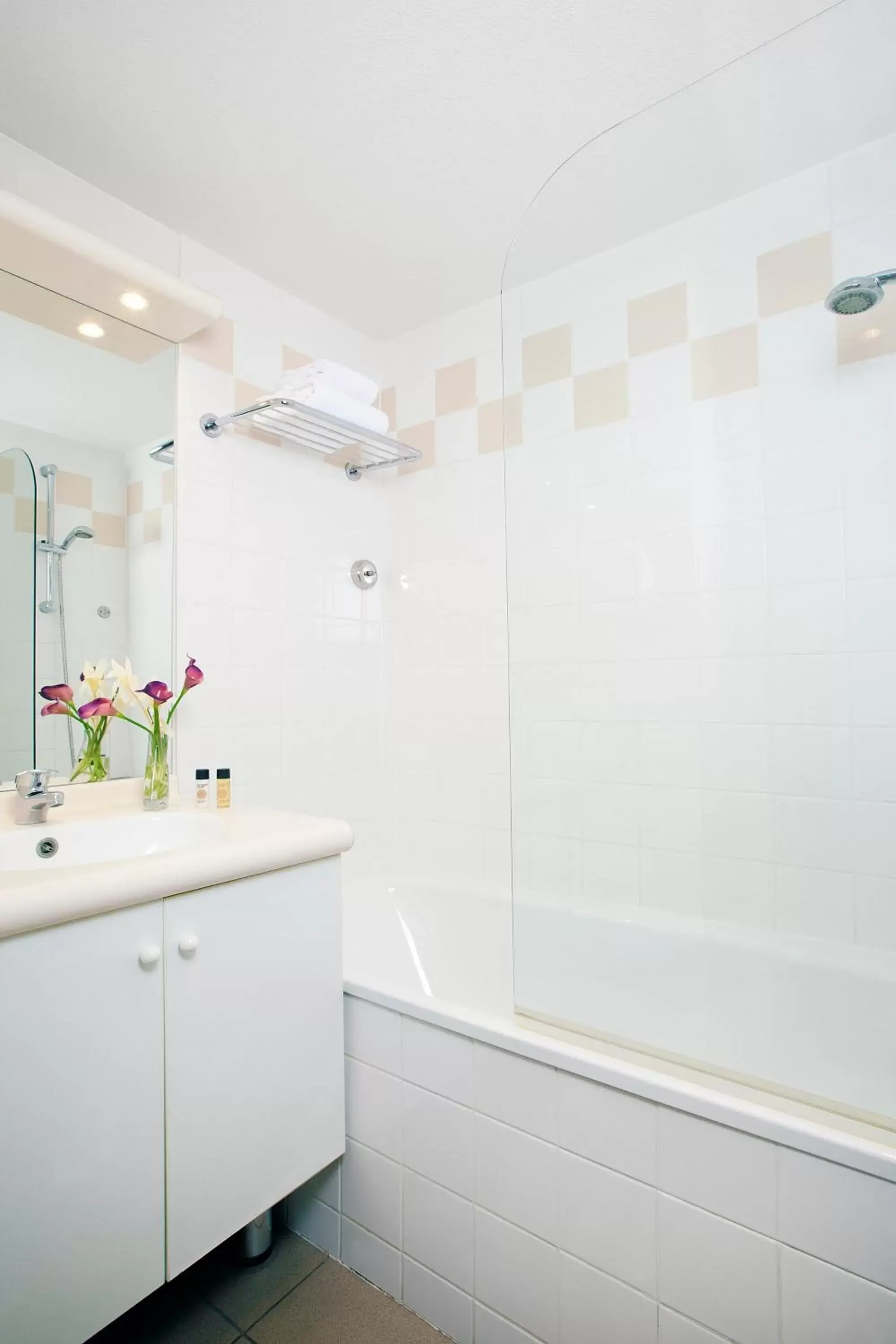 Studio (2 Adults) in Residhome Nancy Lorraine Studio (2 Adults) in Residhome Nancy Lorraine