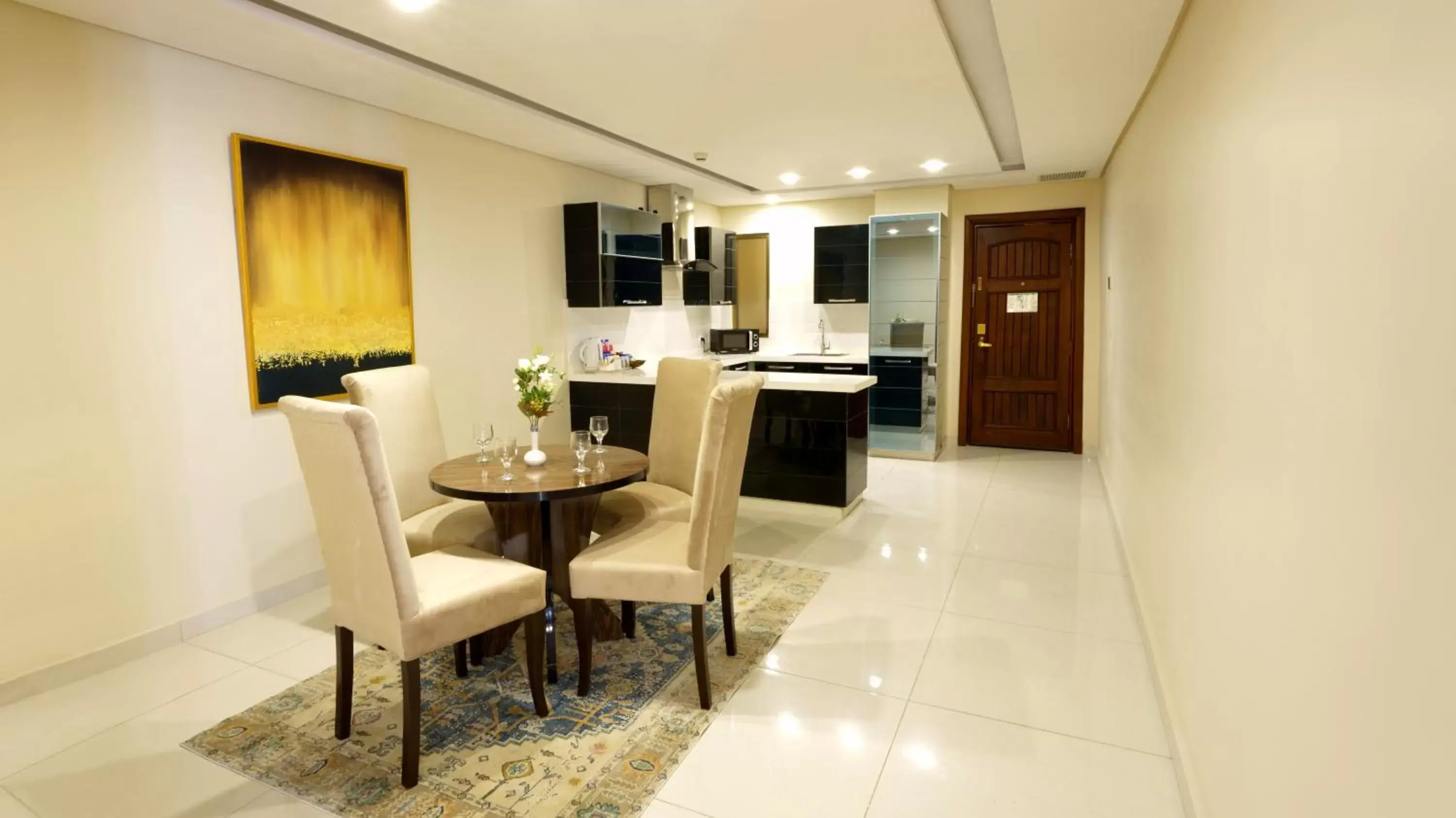 Kitchen or kitchenette, Dining Area in Ramada by Wyndham Lahore Gulberg II