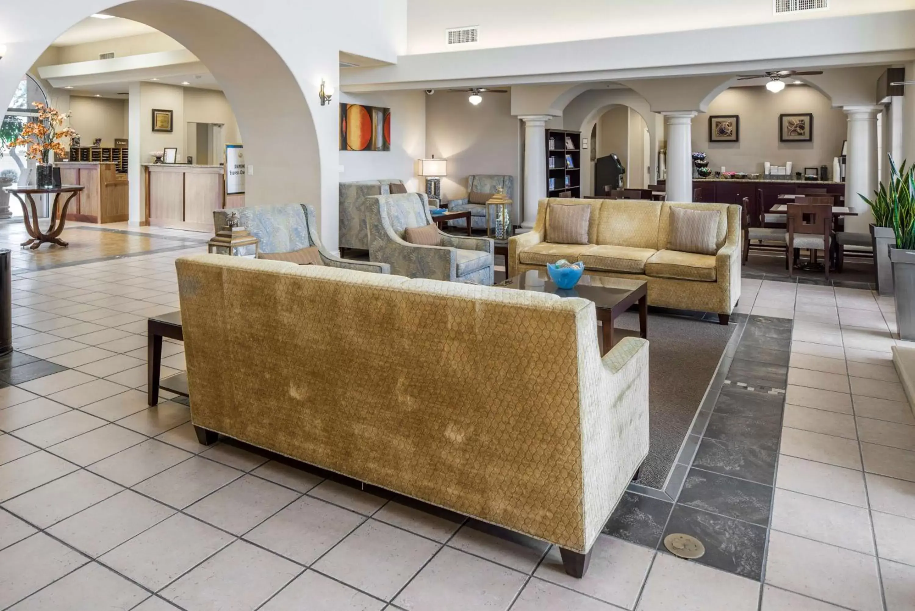 Lobby or reception in Hilton Vacation Club Scottsdale Villa Mirage Lobby or reception in Hilton Vacation Club Scottsdale Villa Mirage