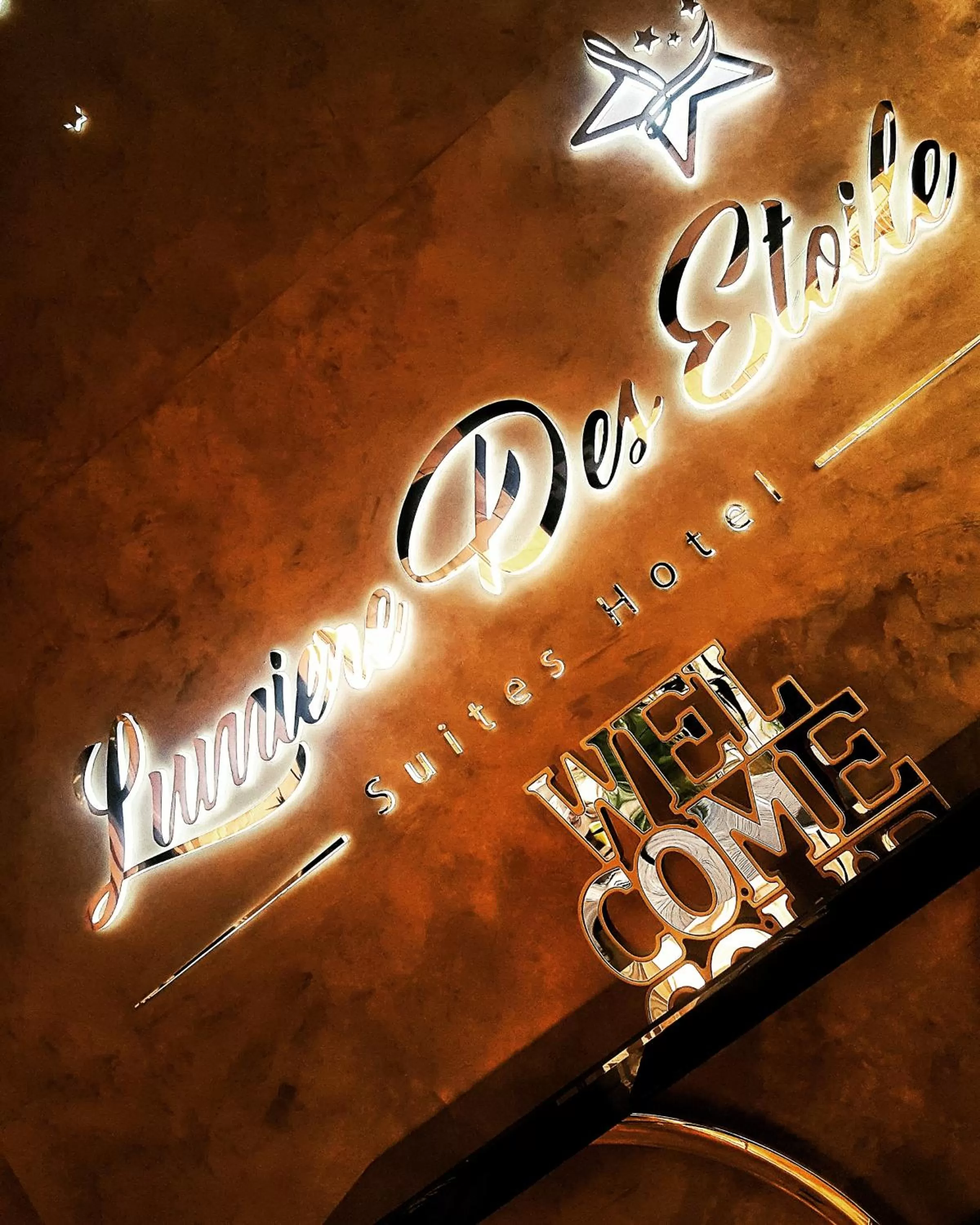 Property logo or sign in Lumiere Des Etoile