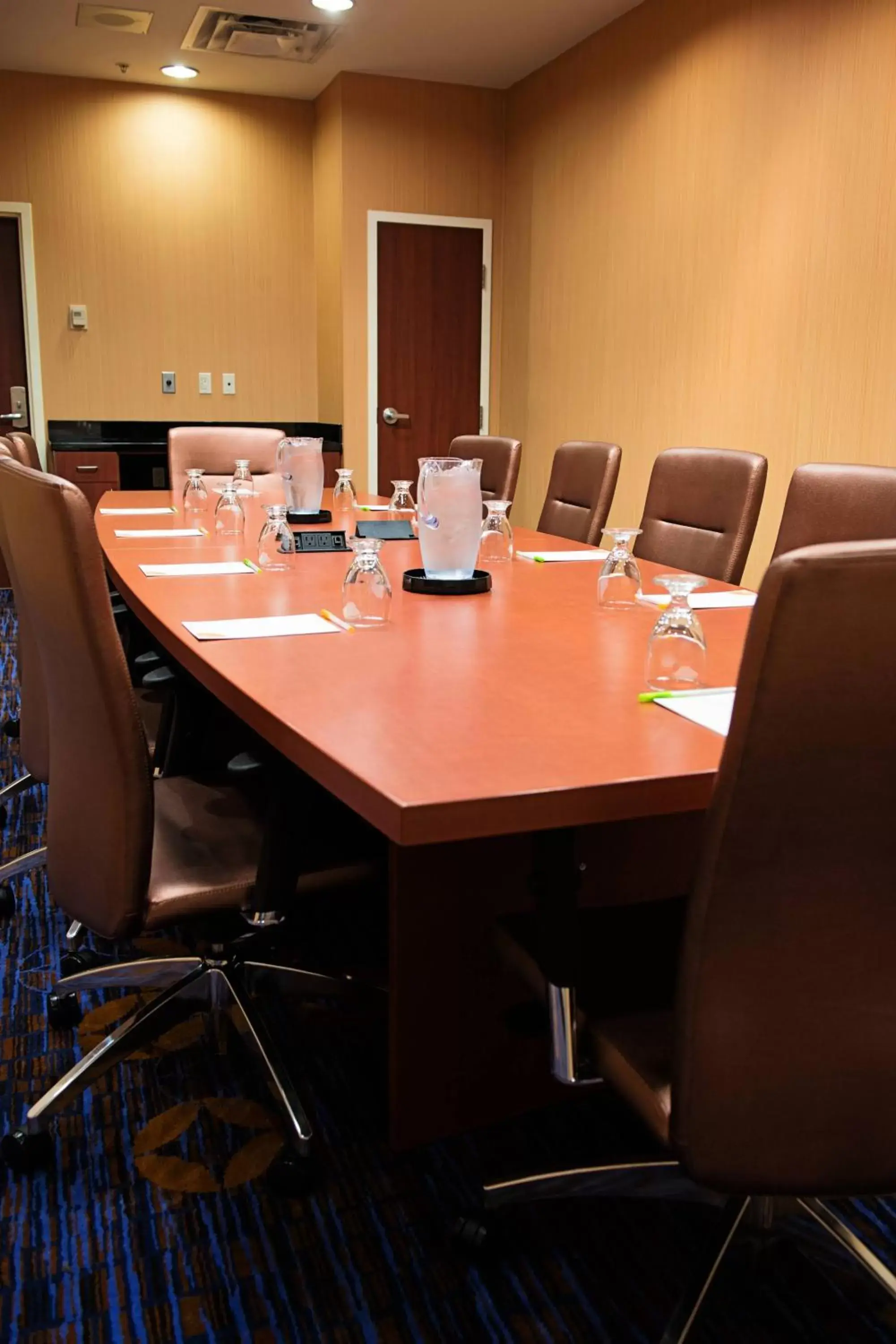 Meeting/conference room in Courtyard by Marriott Halifax Downtown