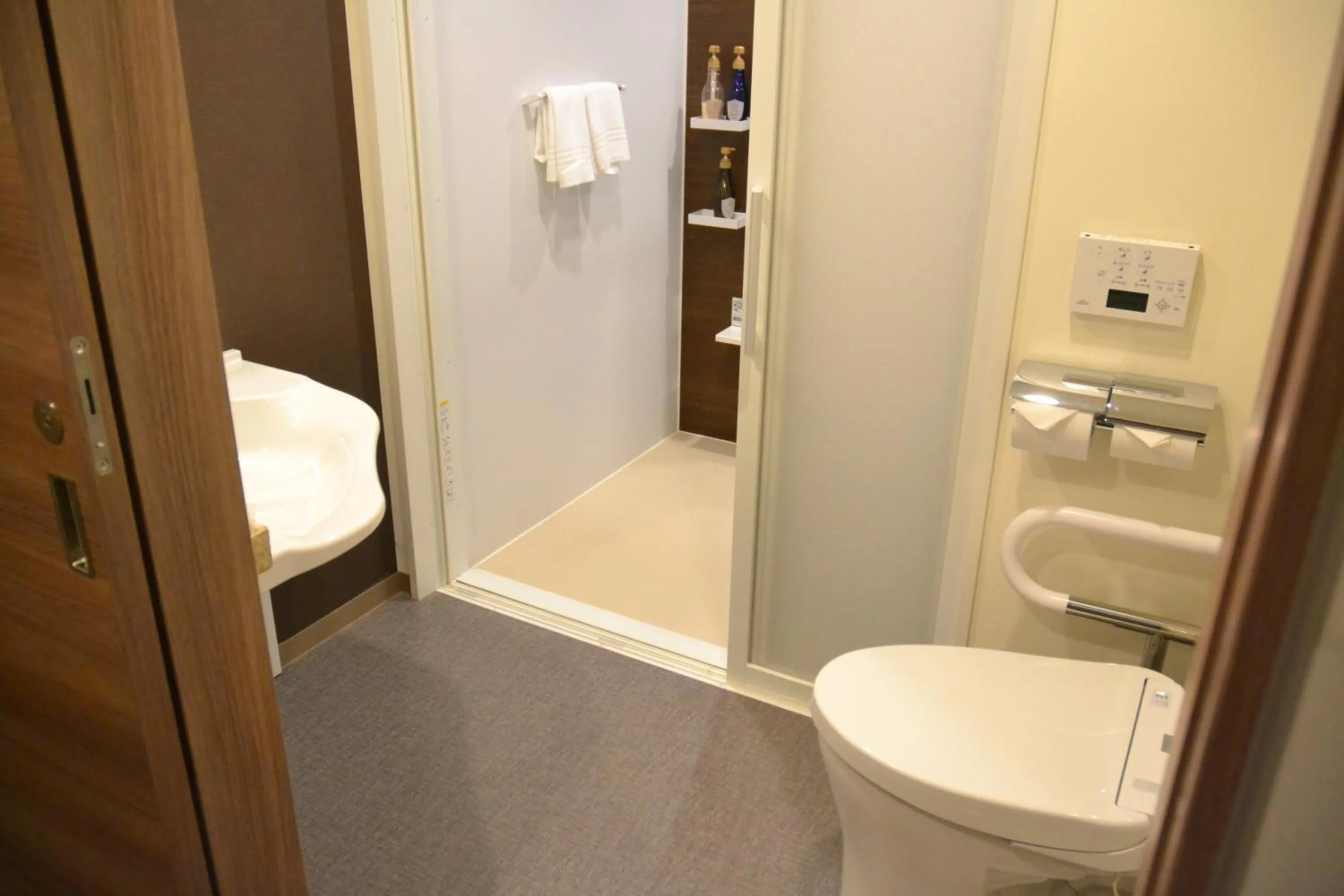 Bathroom in Rembrandt Style Tokyo Nishikasai Grande