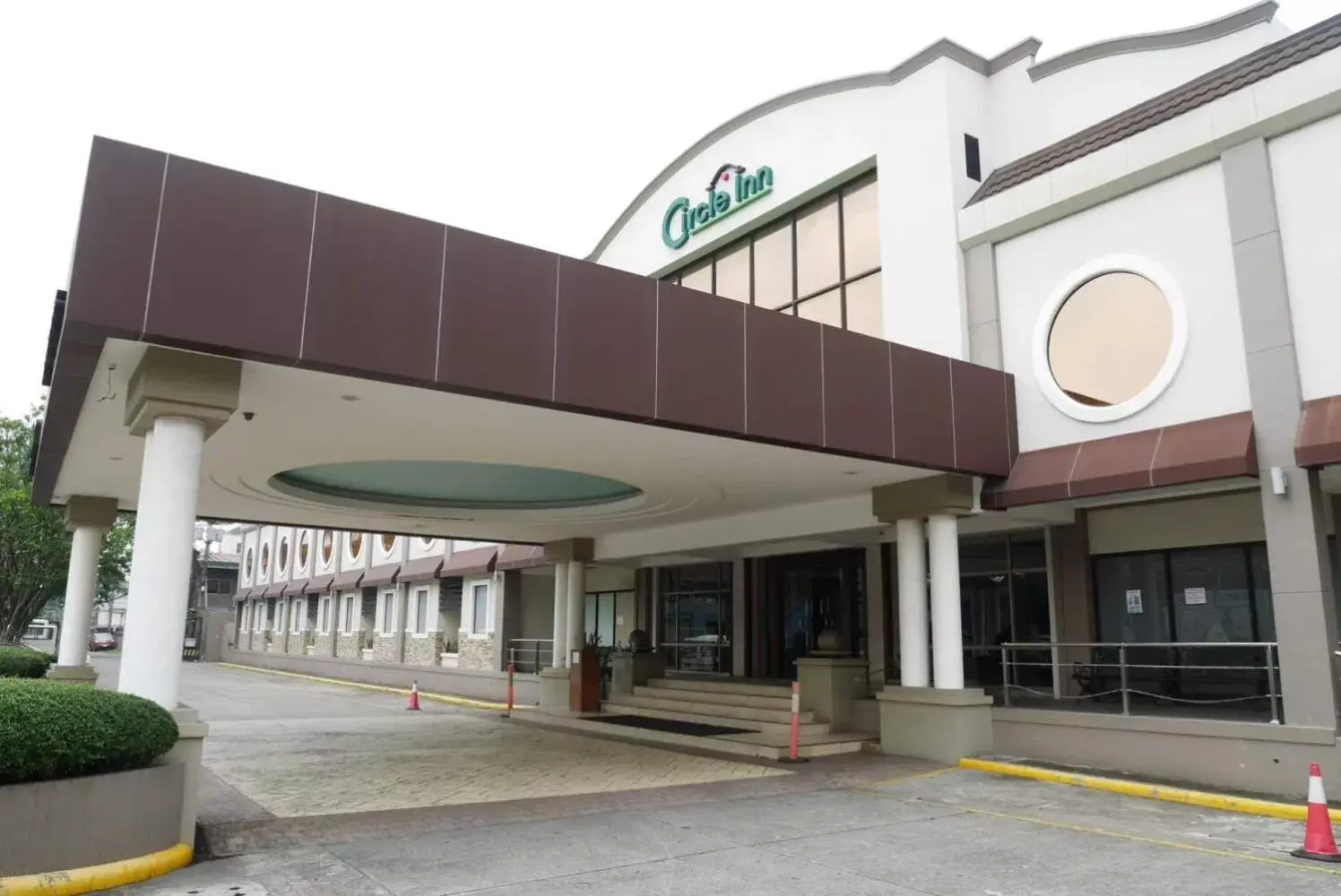 Property Building in Circle Inn Hotel and Suites Bacolod