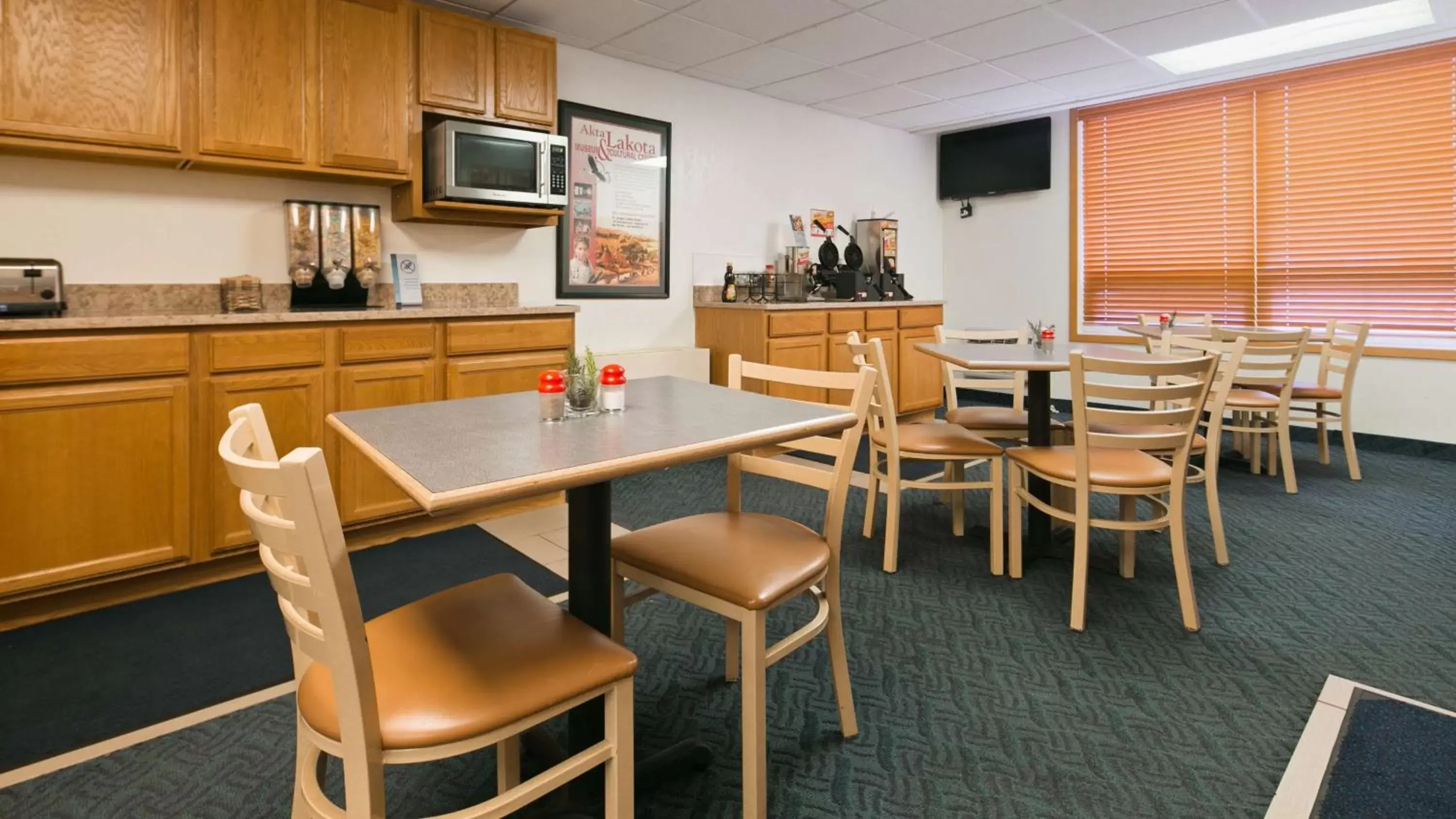 Restaurant/Places to Eat in Best Western Lee's Motor Inn