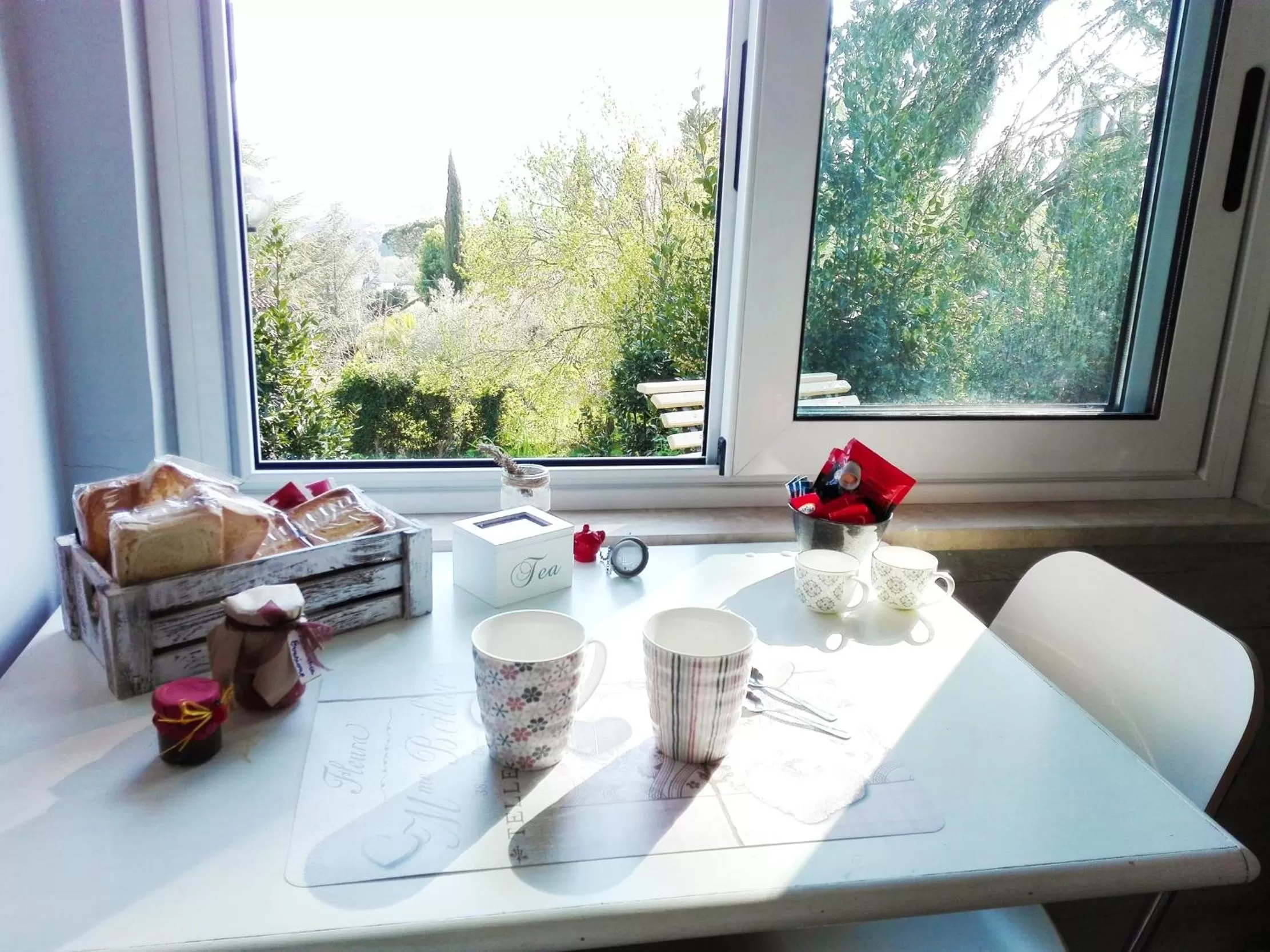 Coffee/tea facilities in Bed and Breakfast Romantica Evasione