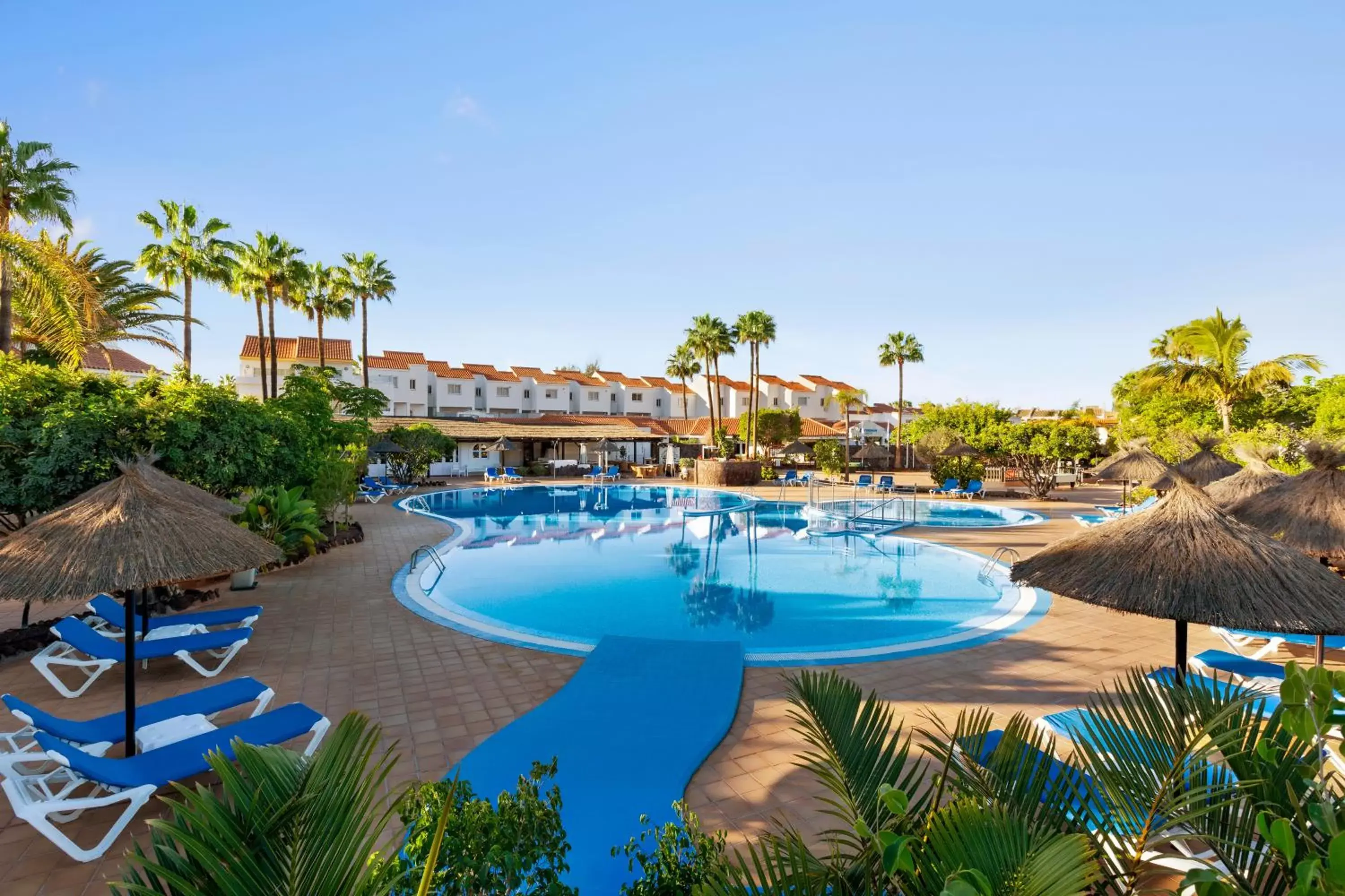 Swimming Pool in Wyndham Residences Golf del Sur