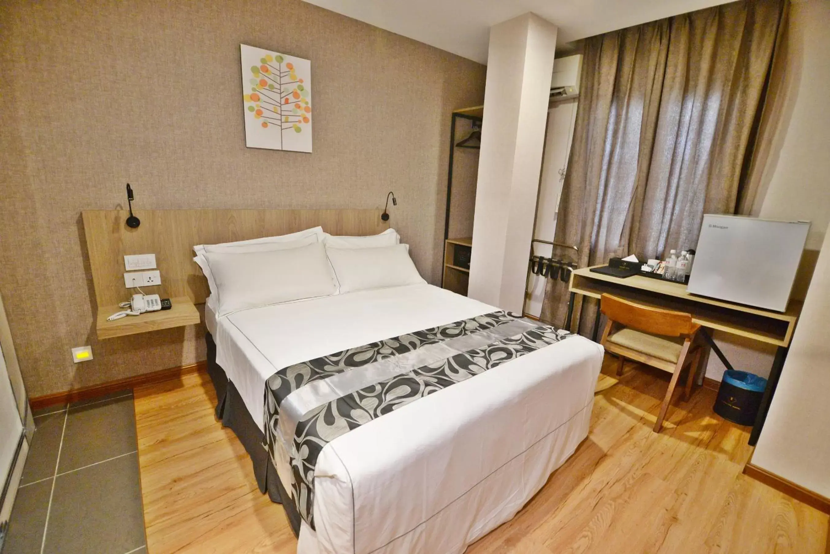 Bed in Diamond Inn Bed in Diamond Inn